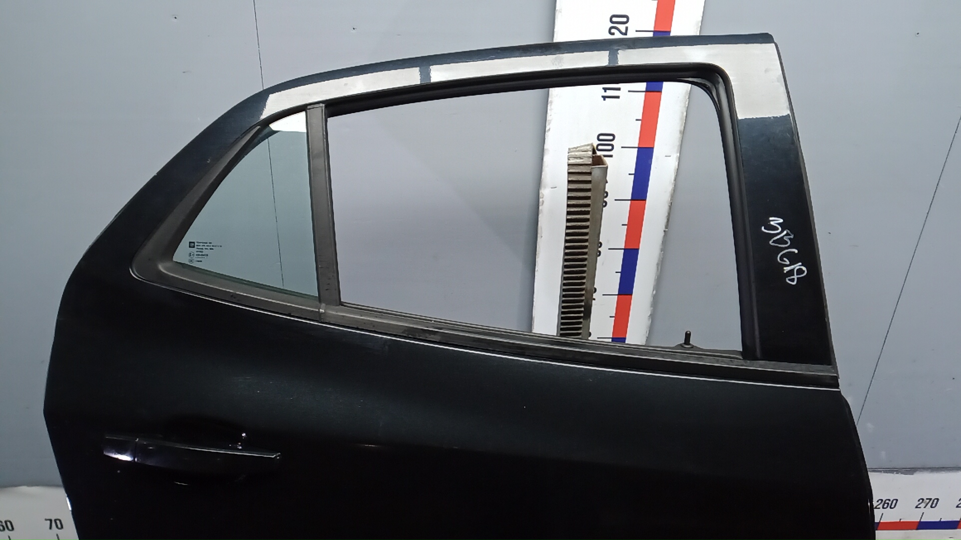 Дверь задняя правая