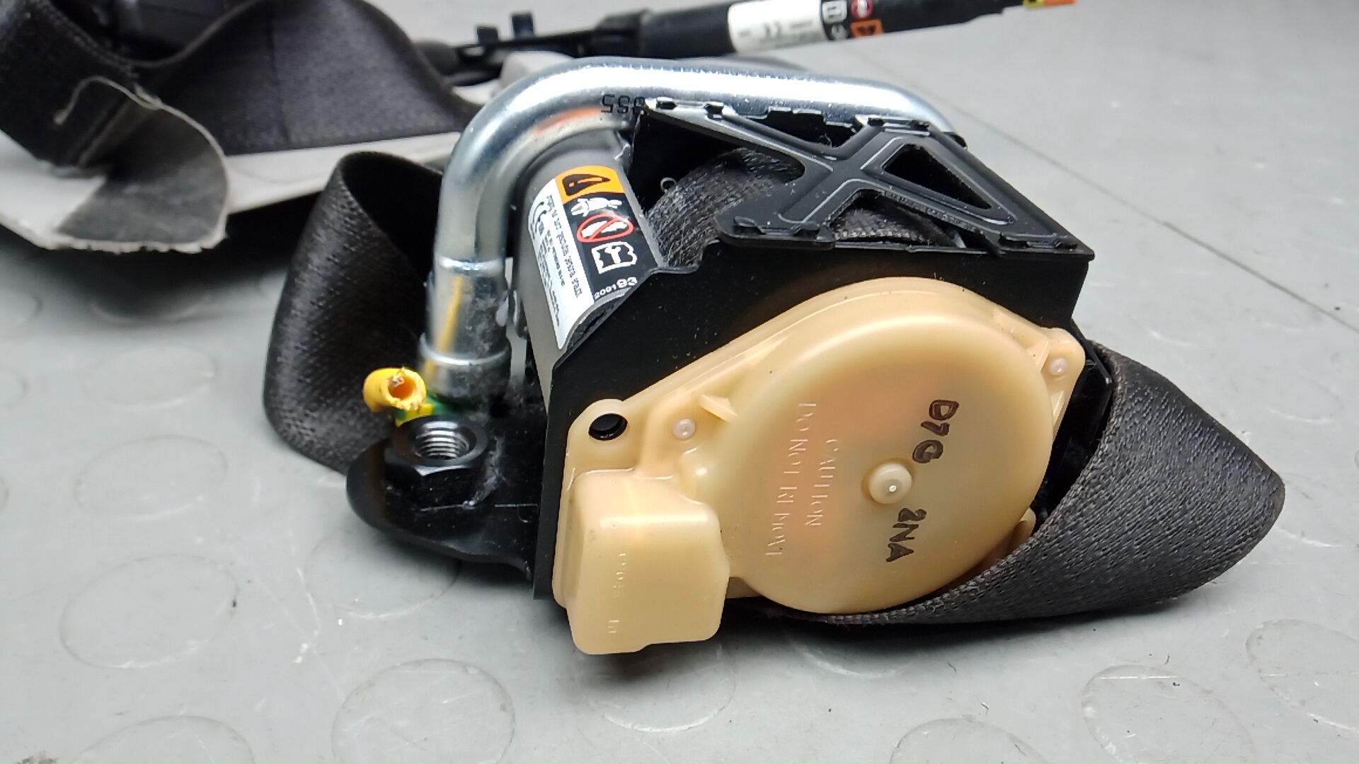 Ремень безопасности с пиропатроном