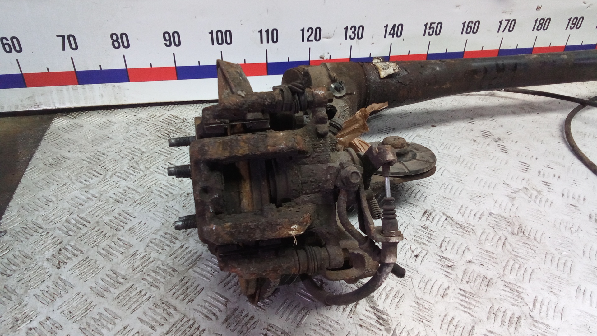 Балка задняя