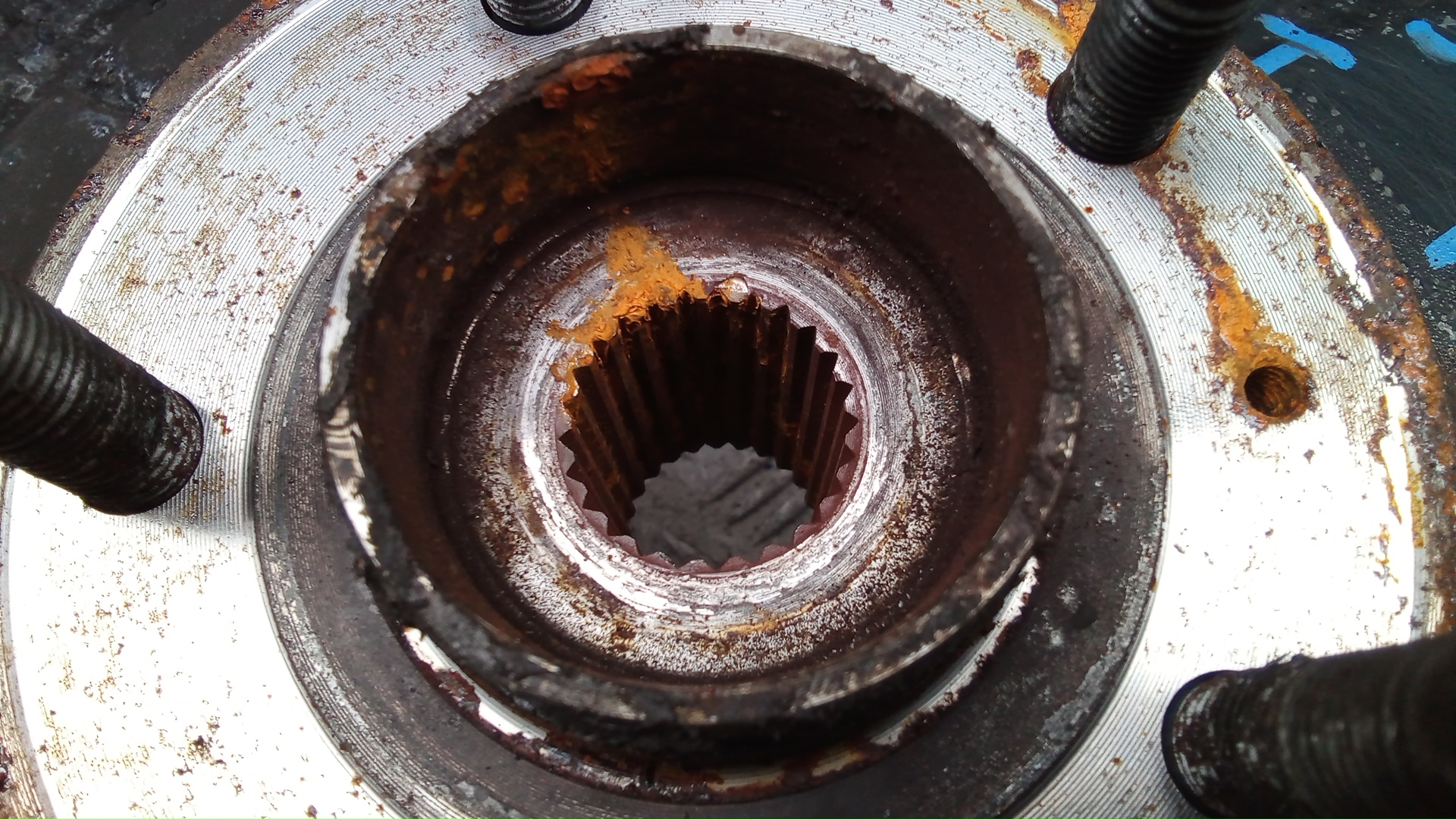 Ступица передняя