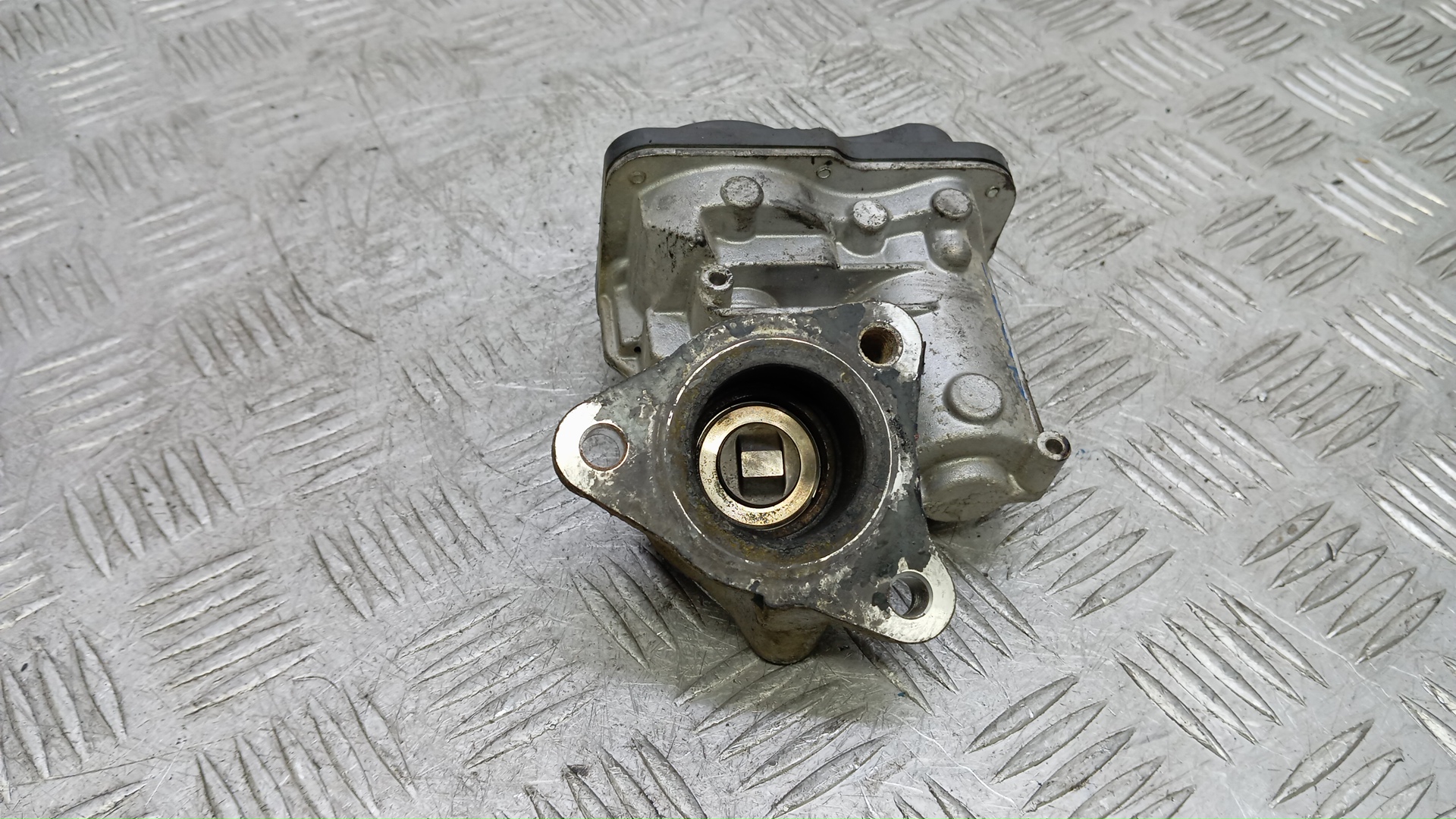 Клапан рециркуляции выхлопных газов (EGR)