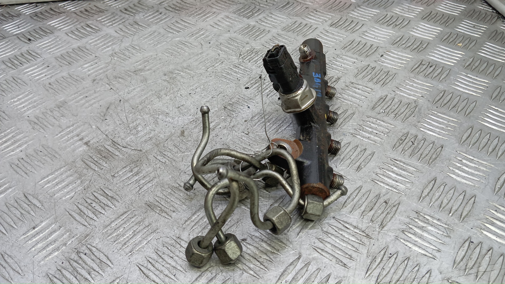 Рейка топливная (рампа)