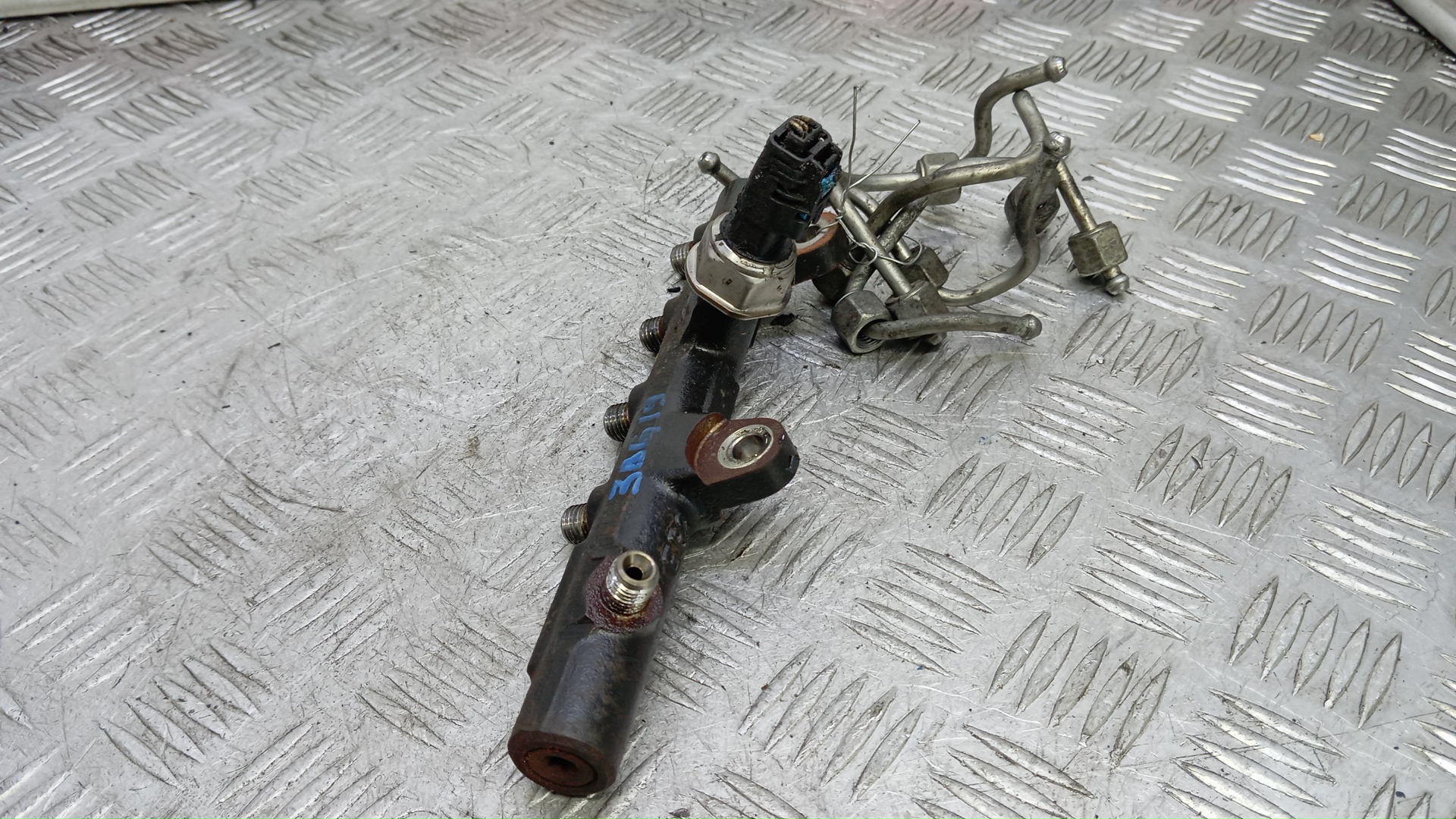 Рейка топливная (рампа)