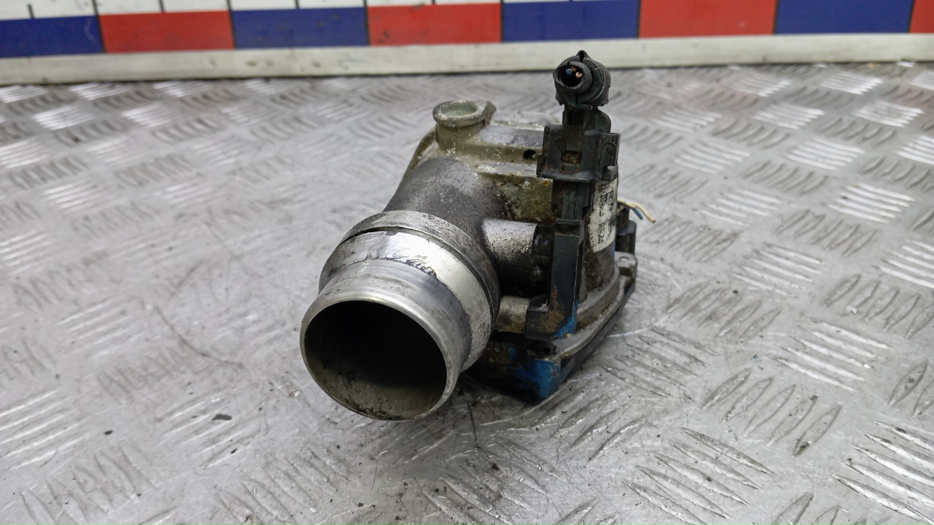 Заслонка дроссельная электрическая