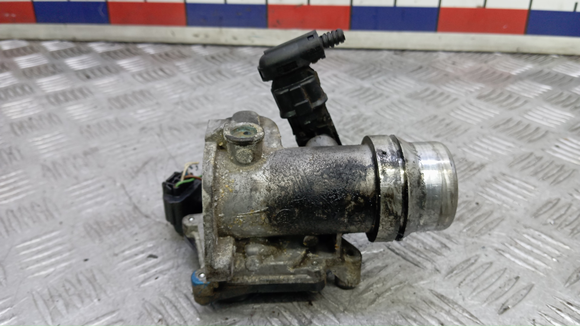 Заслонка дроссельная электрическая