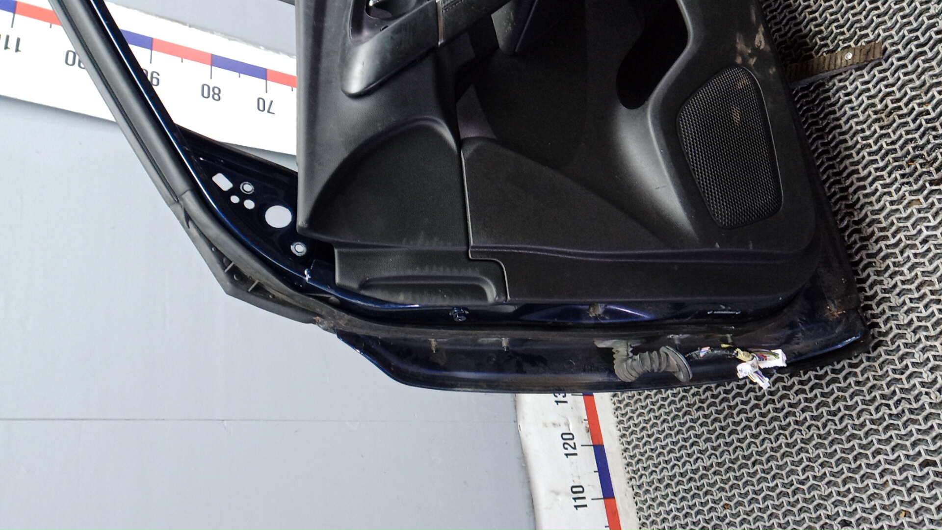 Дверь передняя правая