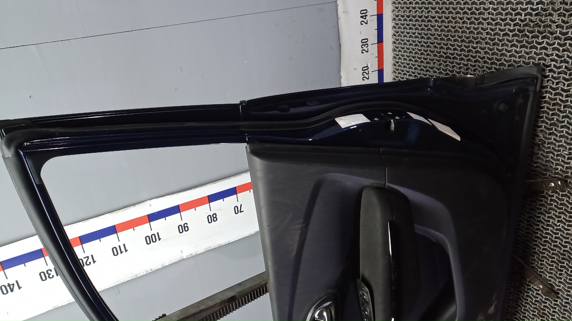 Дверь передняя правая