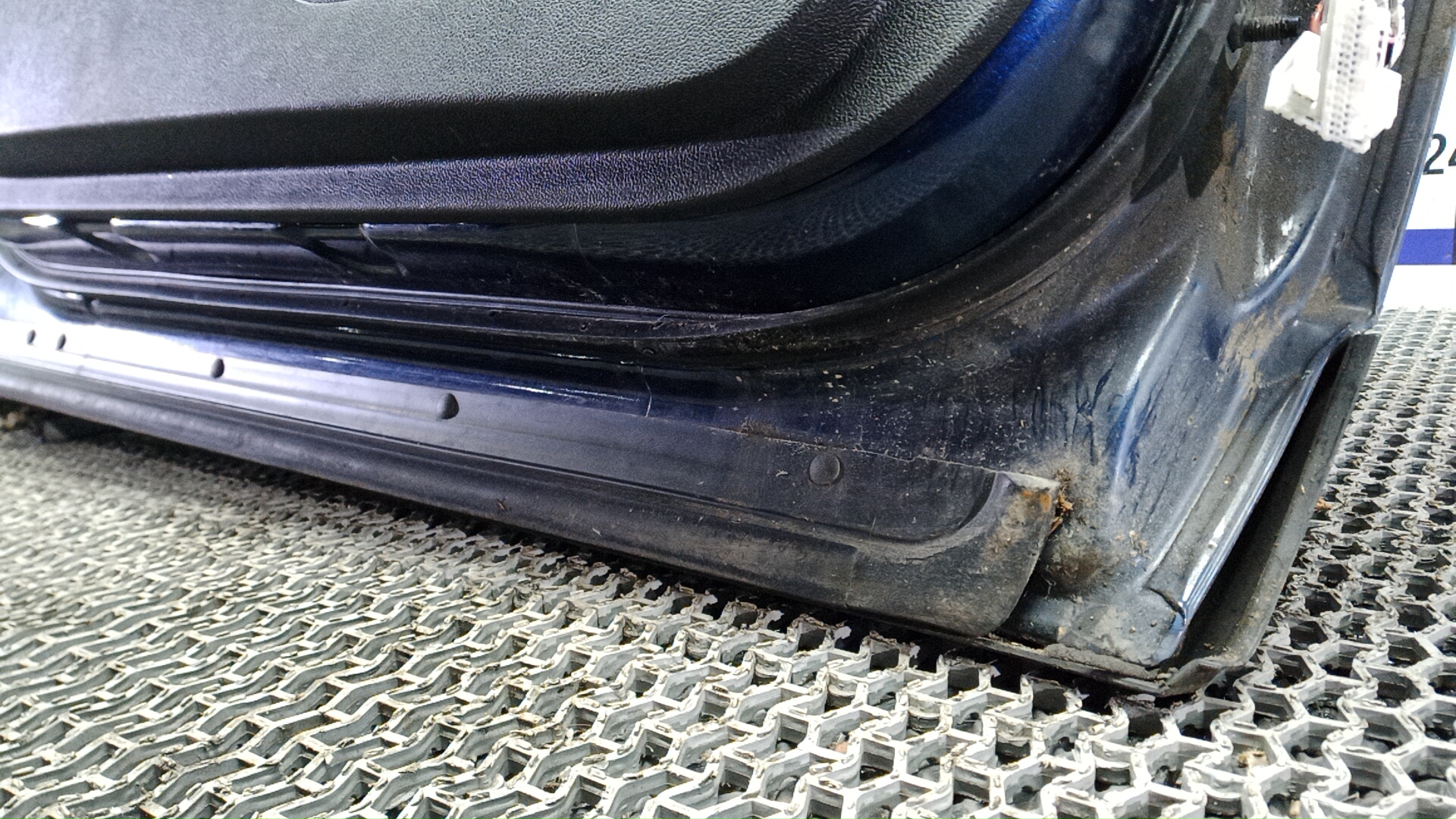 Дверь передняя левая