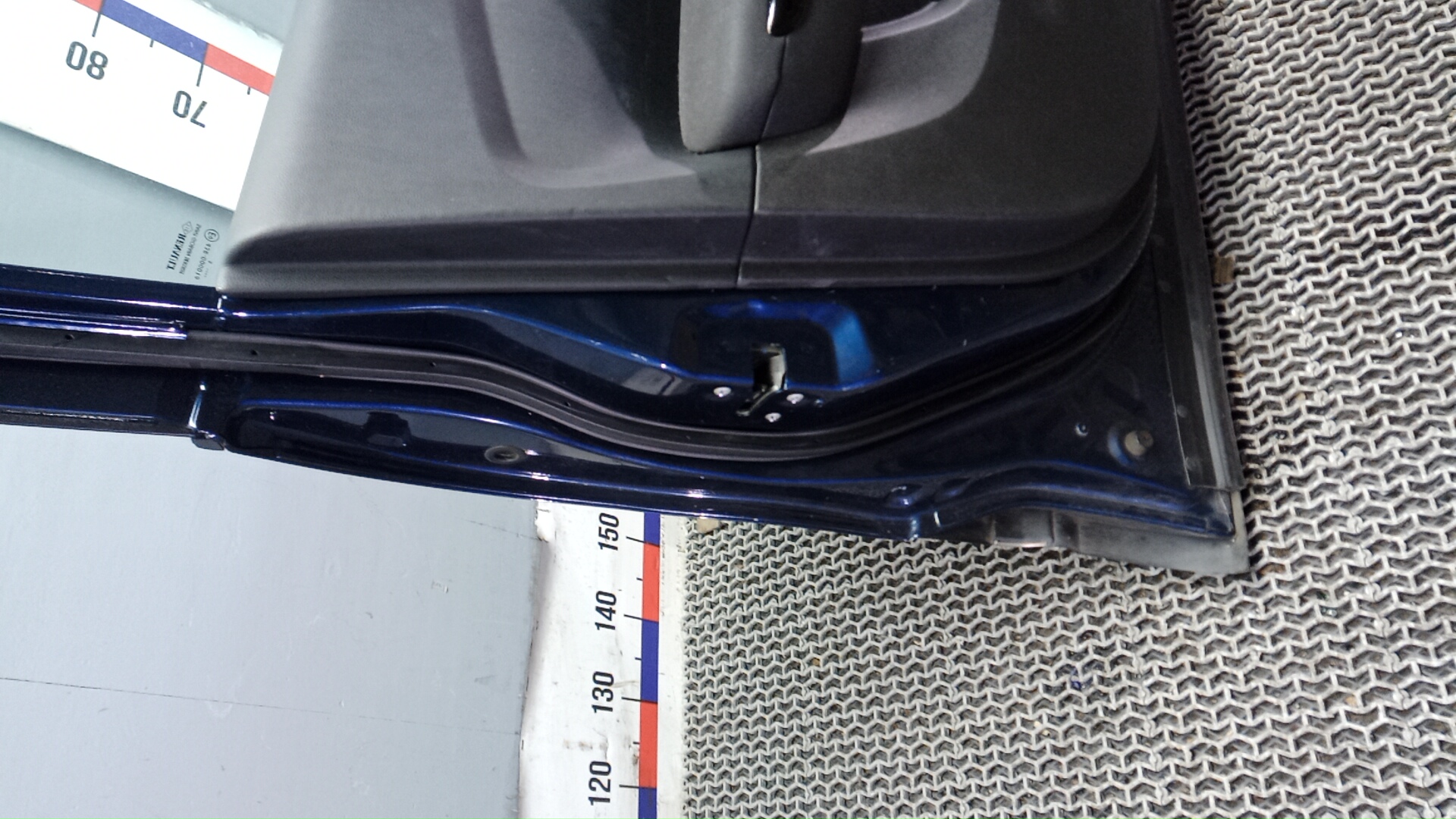 Дверь передняя левая