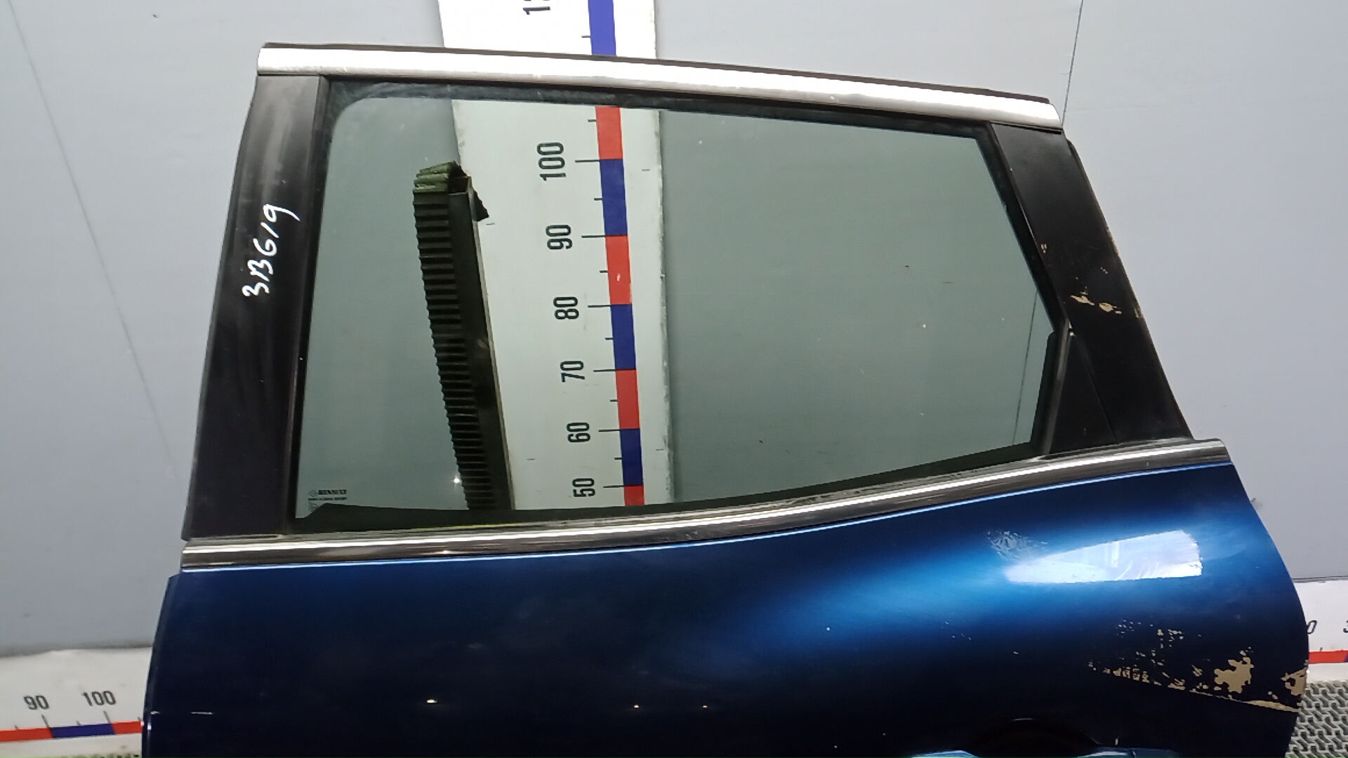 Дверь задняя левая