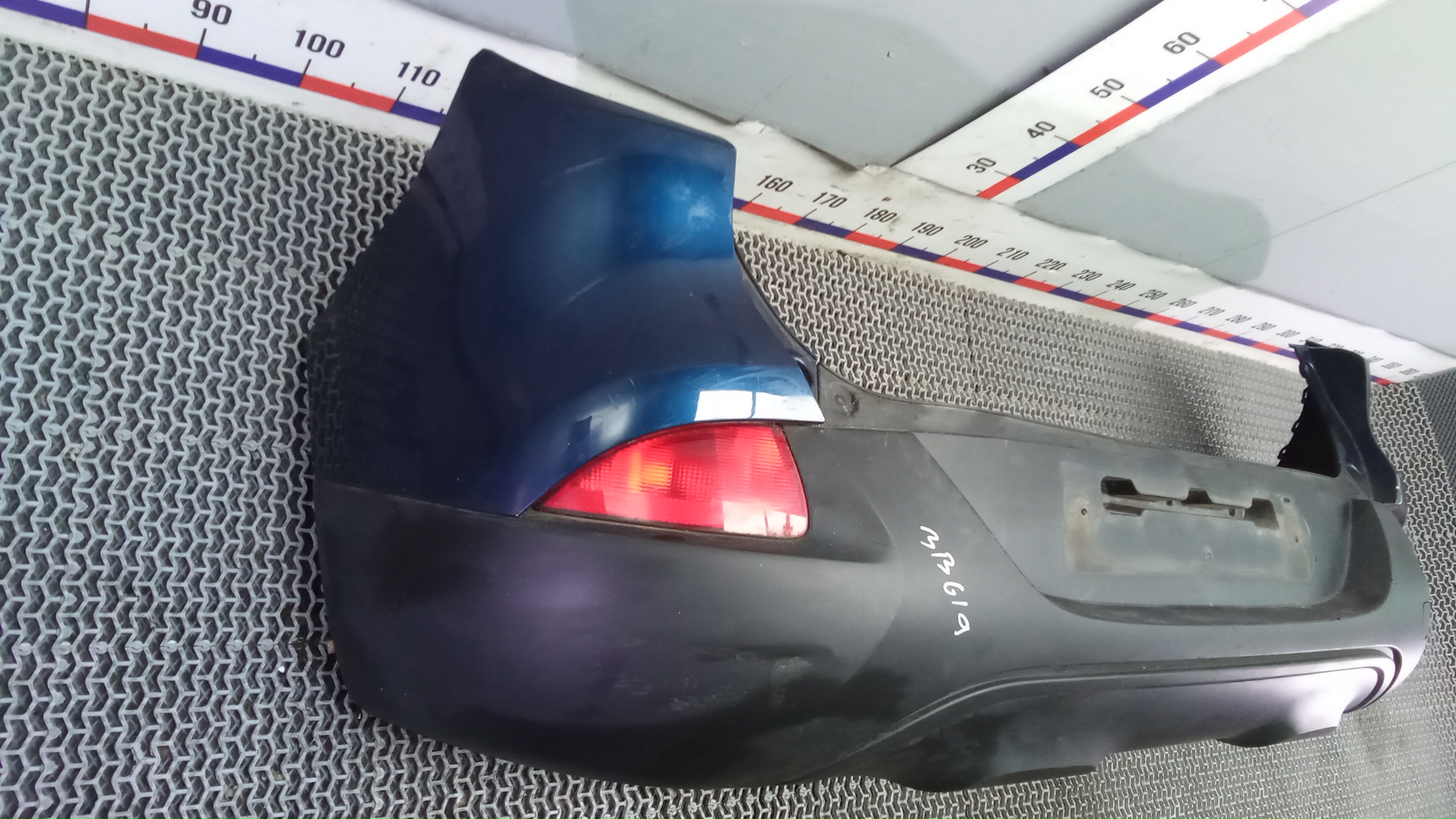 Бампер задний