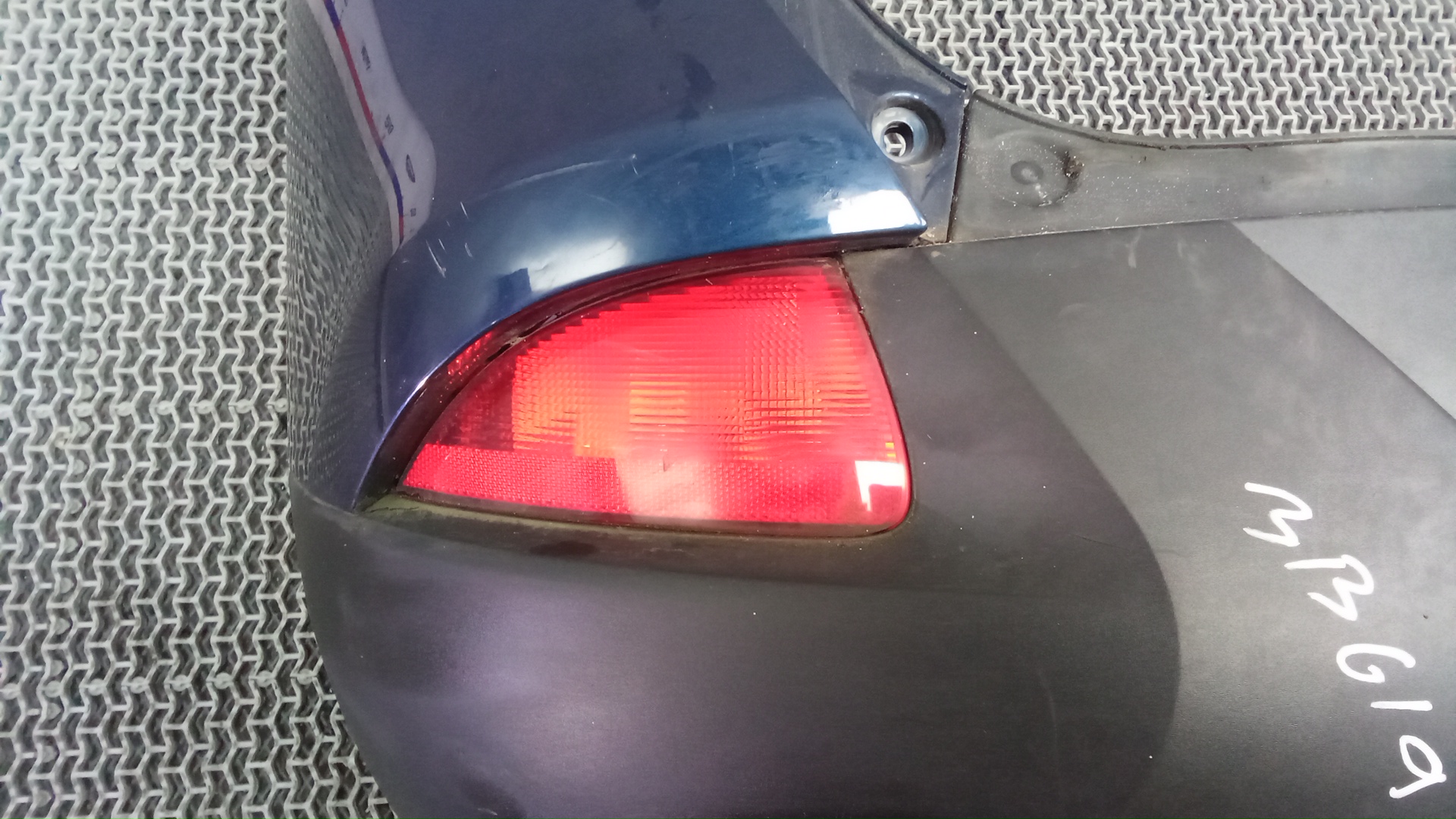 Бампер задний