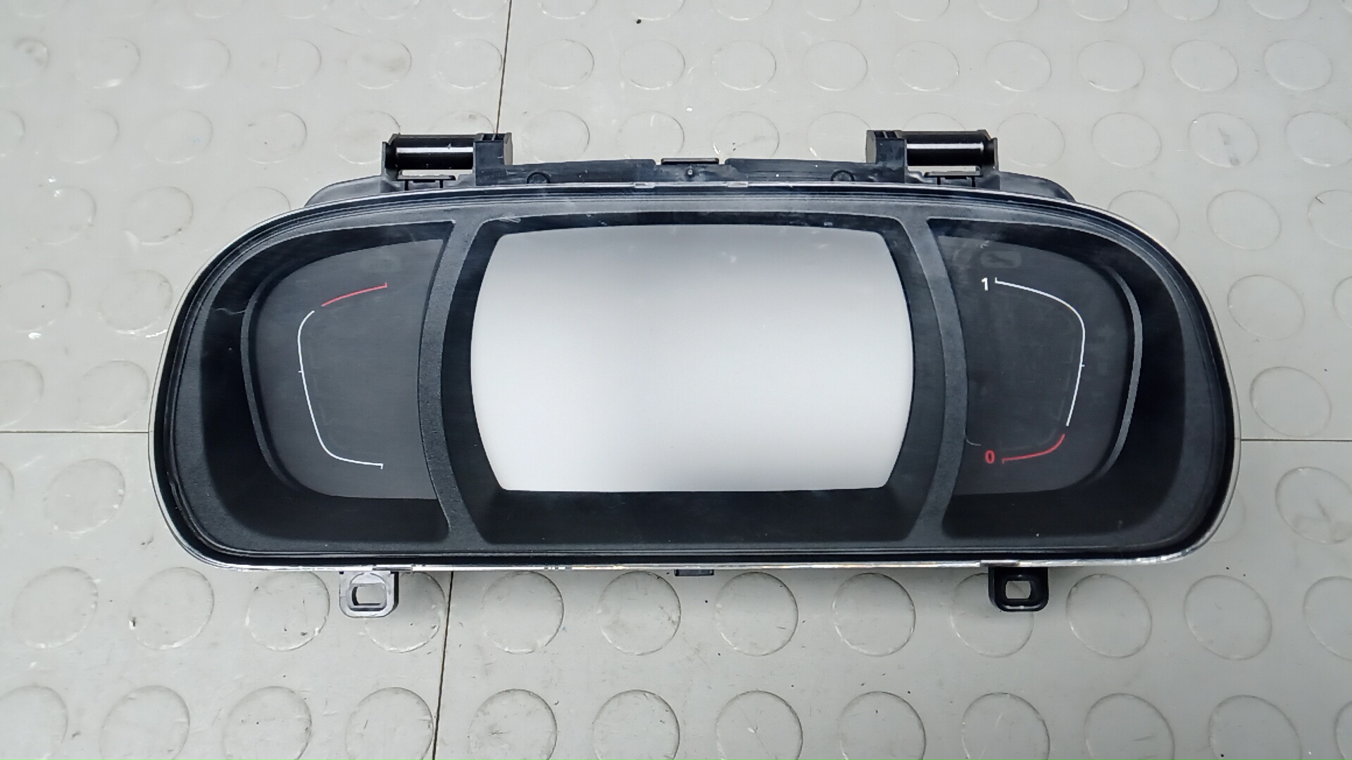 Панель приборов