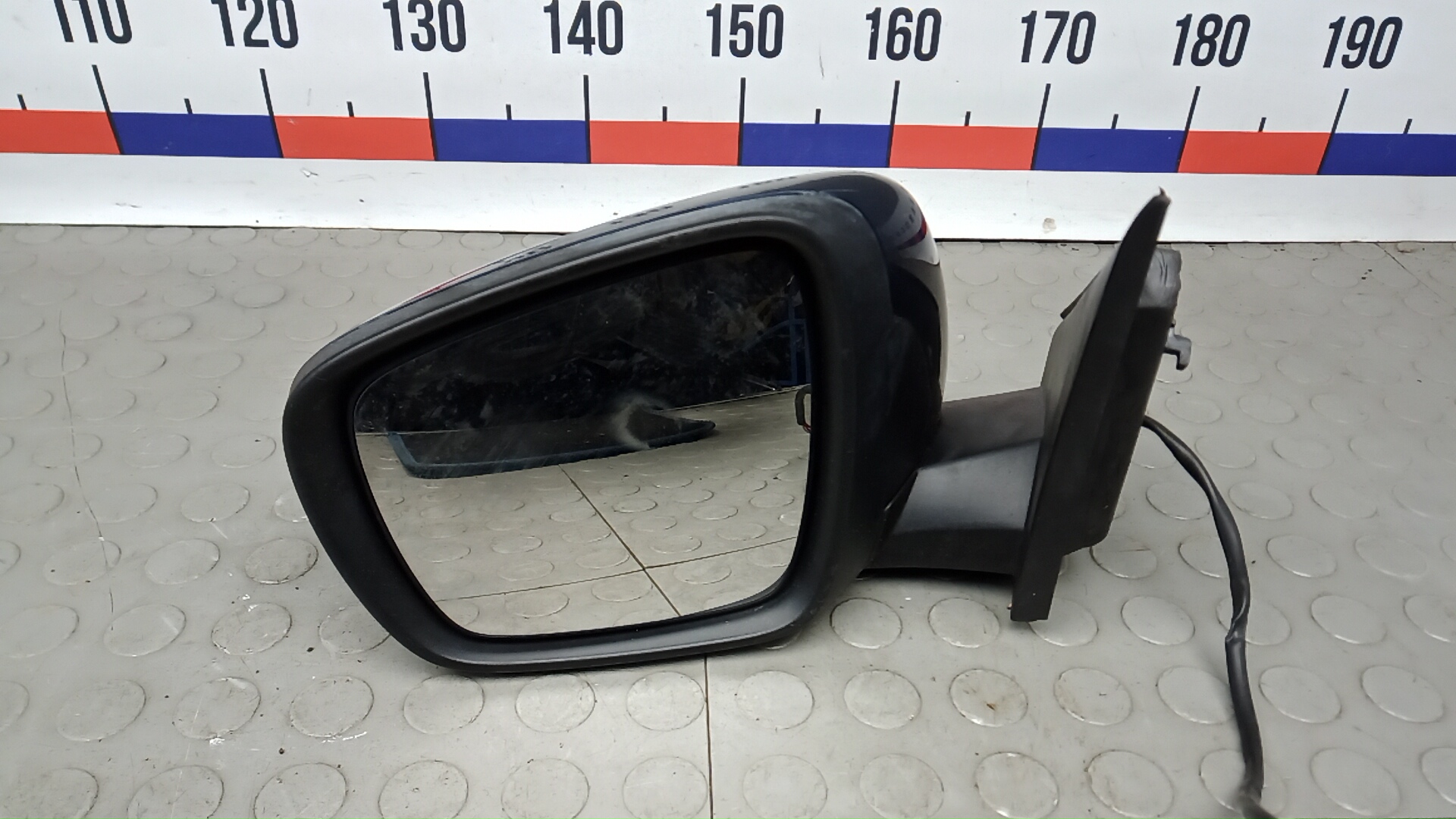 Зеркало левое электрическое