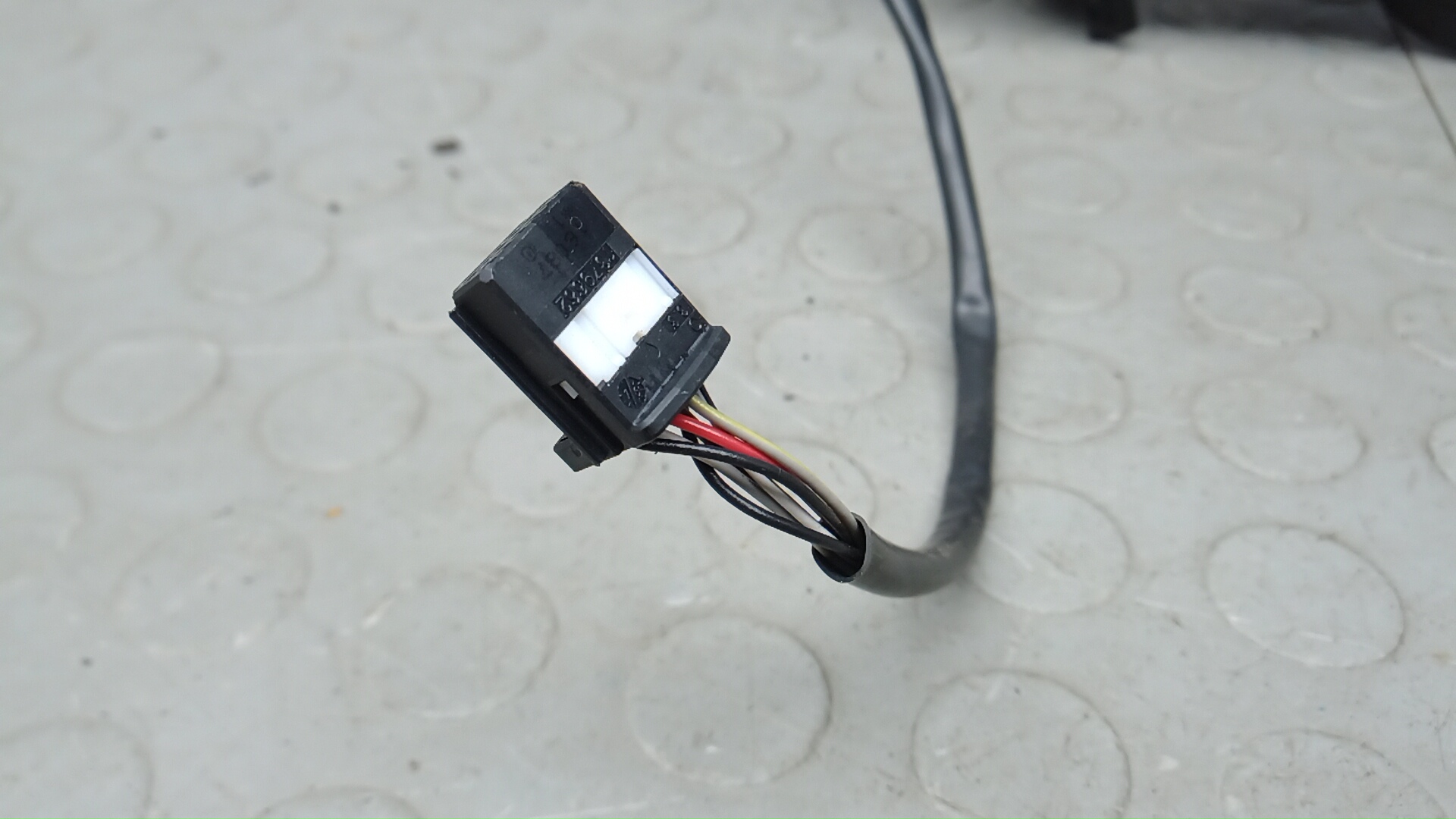 Зеркало левое электрическое