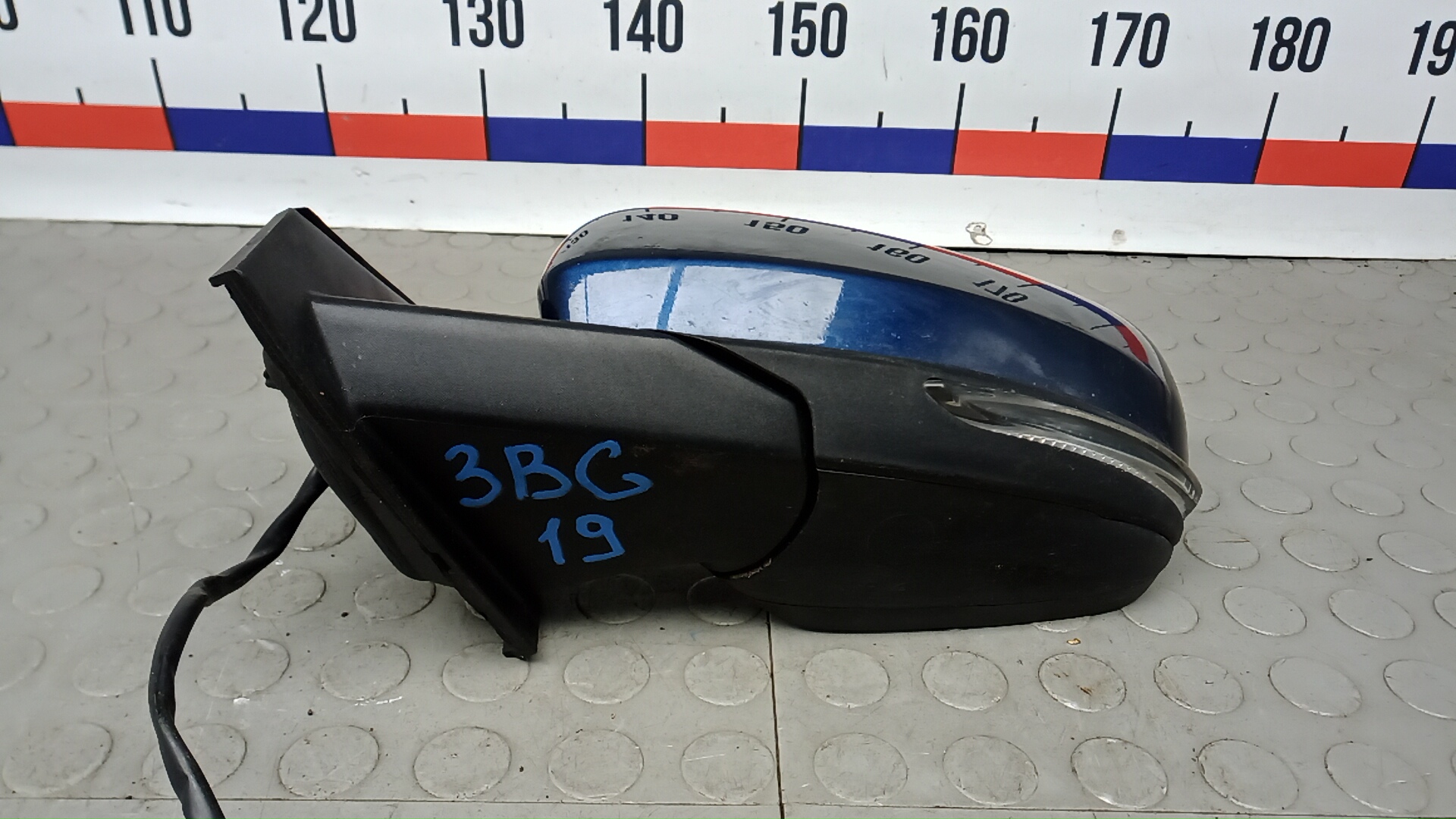 Зеркало левое электрическое