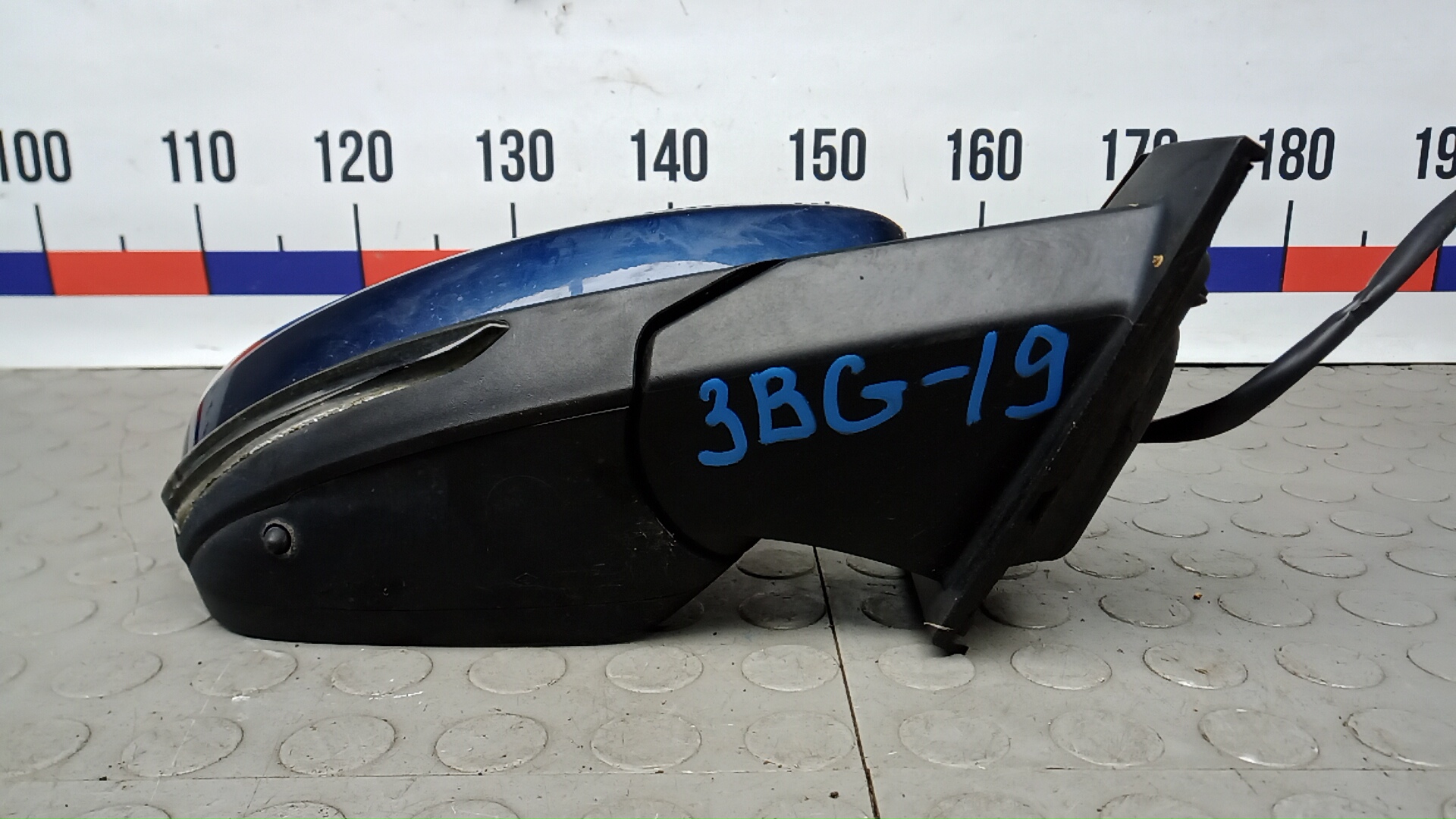 Зеркало правое электрическое