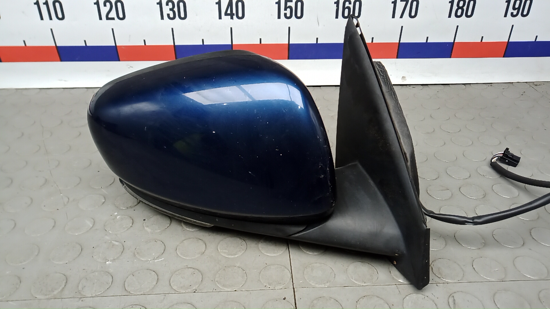 Зеркало правое электрическое