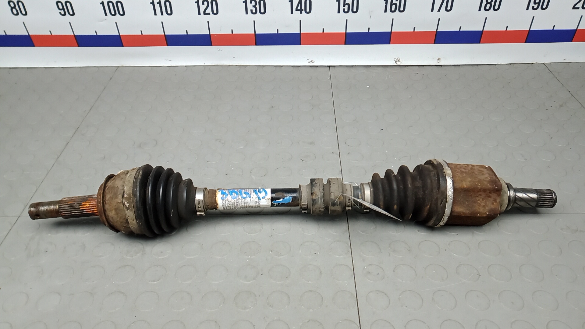 Полуось передняя левая