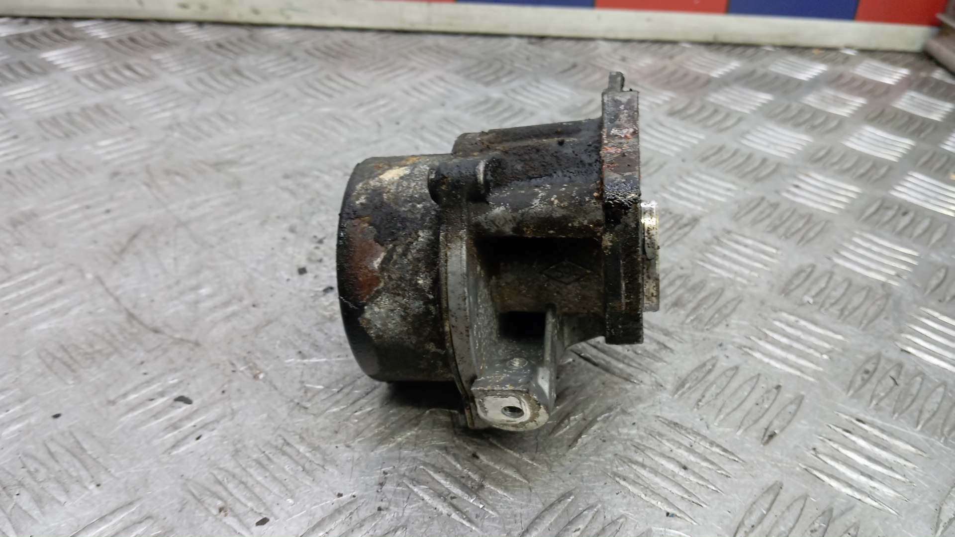 Насос вакуумный