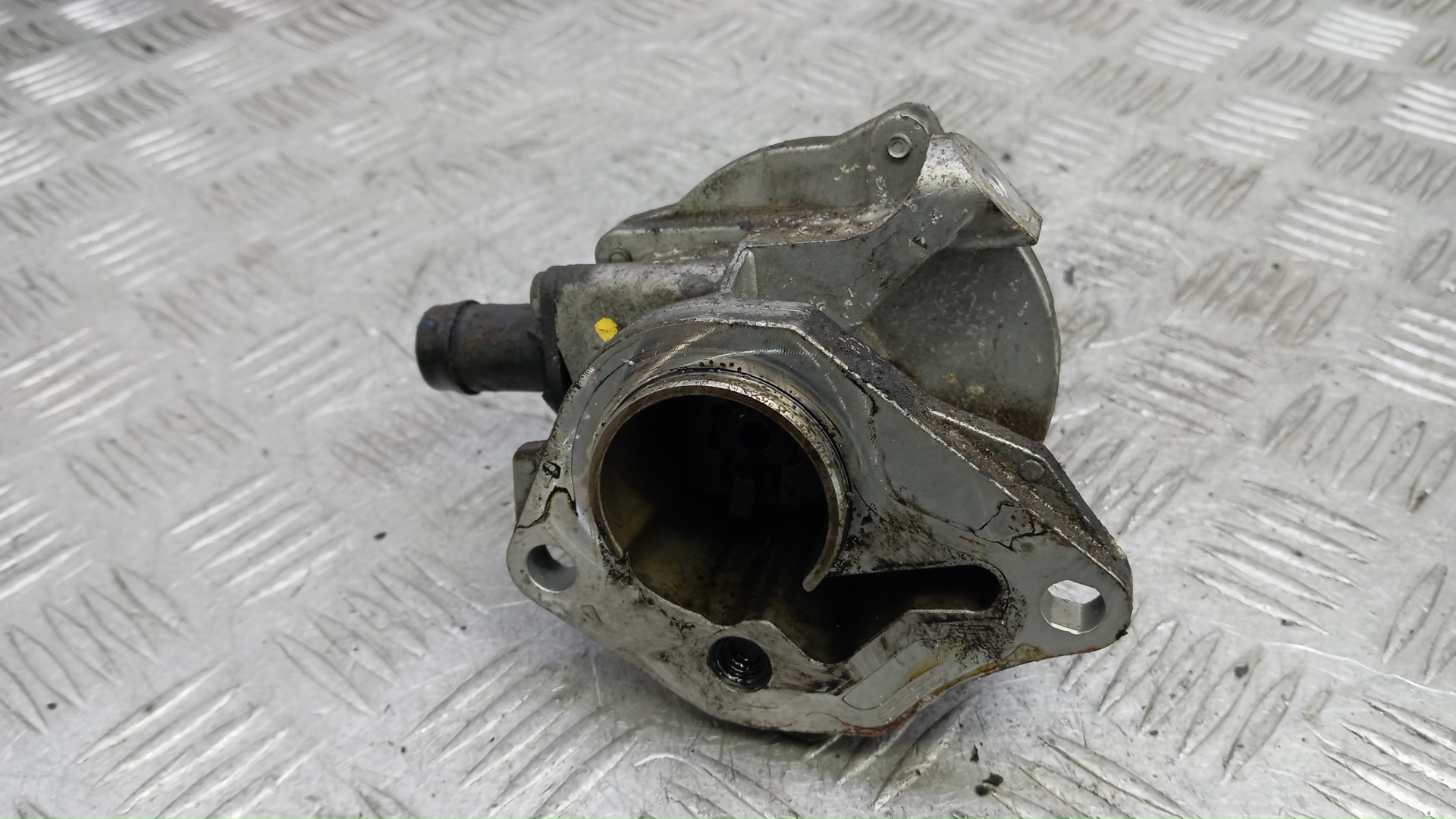 Насос вакуумный