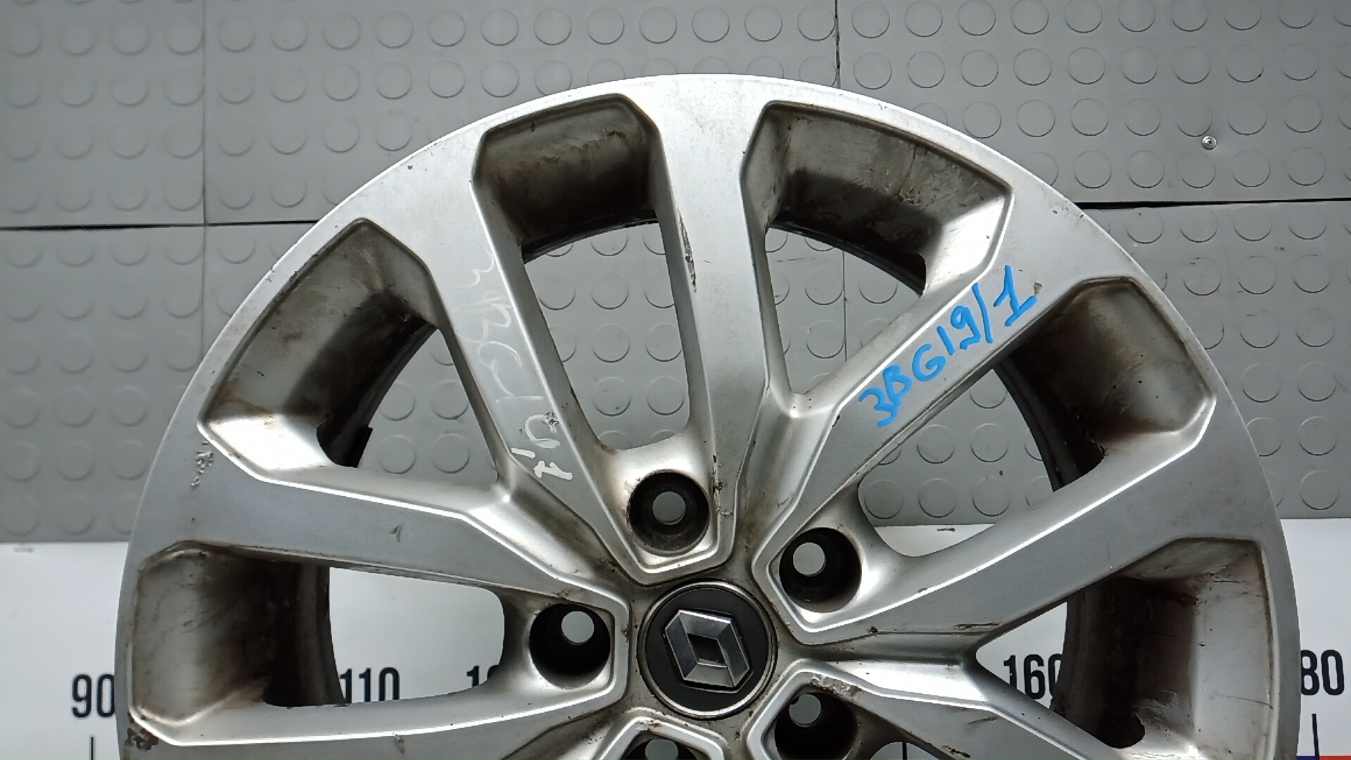 Диск колесный литой легкий сплав