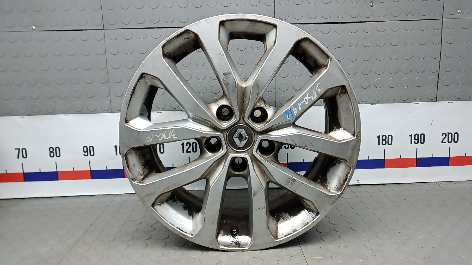 Диск колесный литой легкий сплав