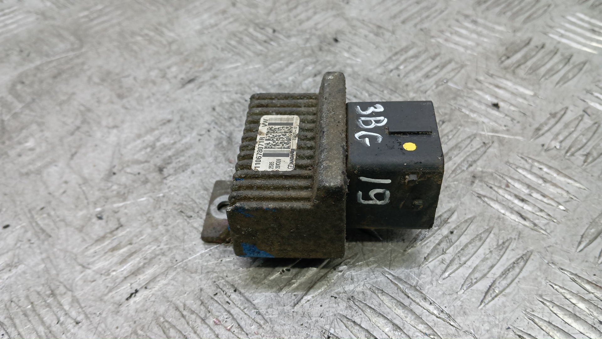 Реле свечей накала