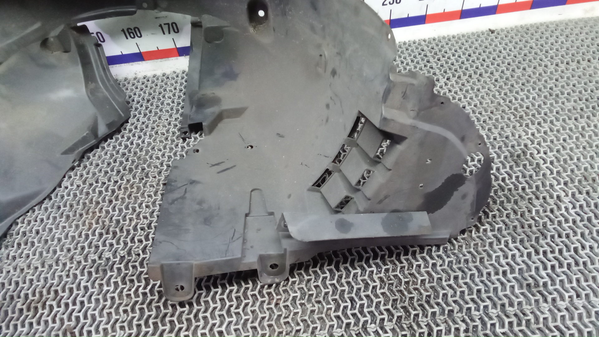 Локер передний правый