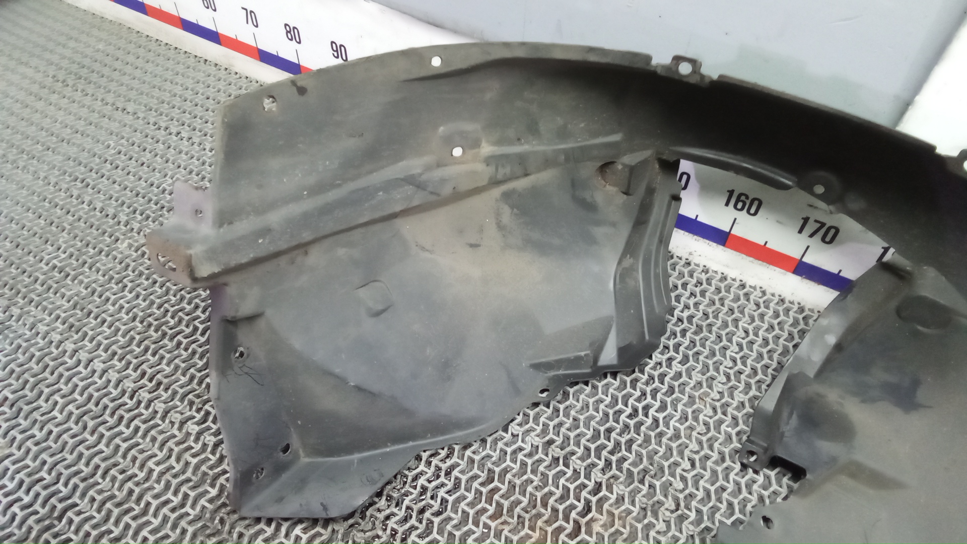 Локер передний правый