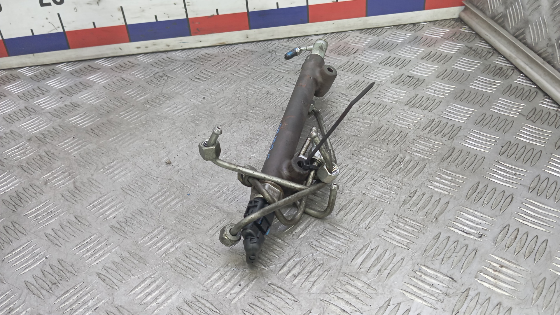 Рейка топливная (рампа)