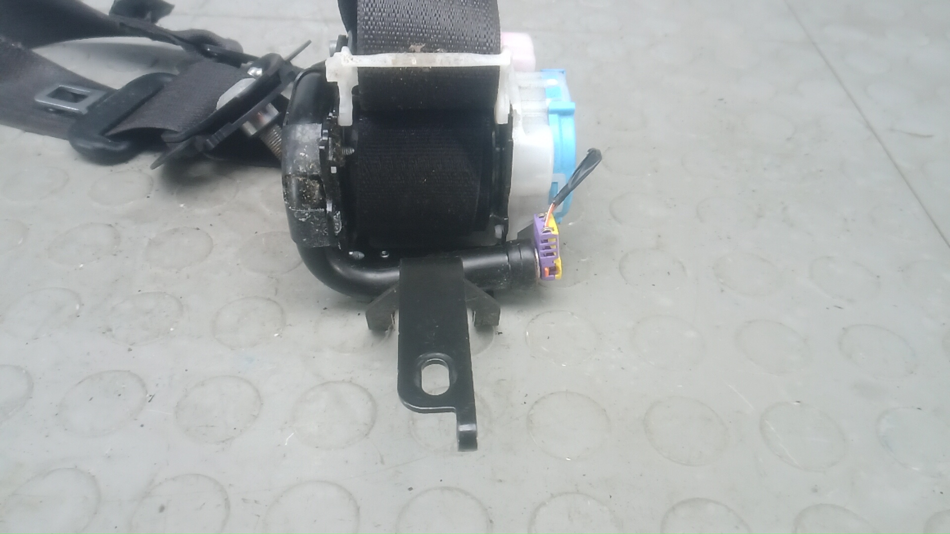 Ремень безопасности с пиропатроном