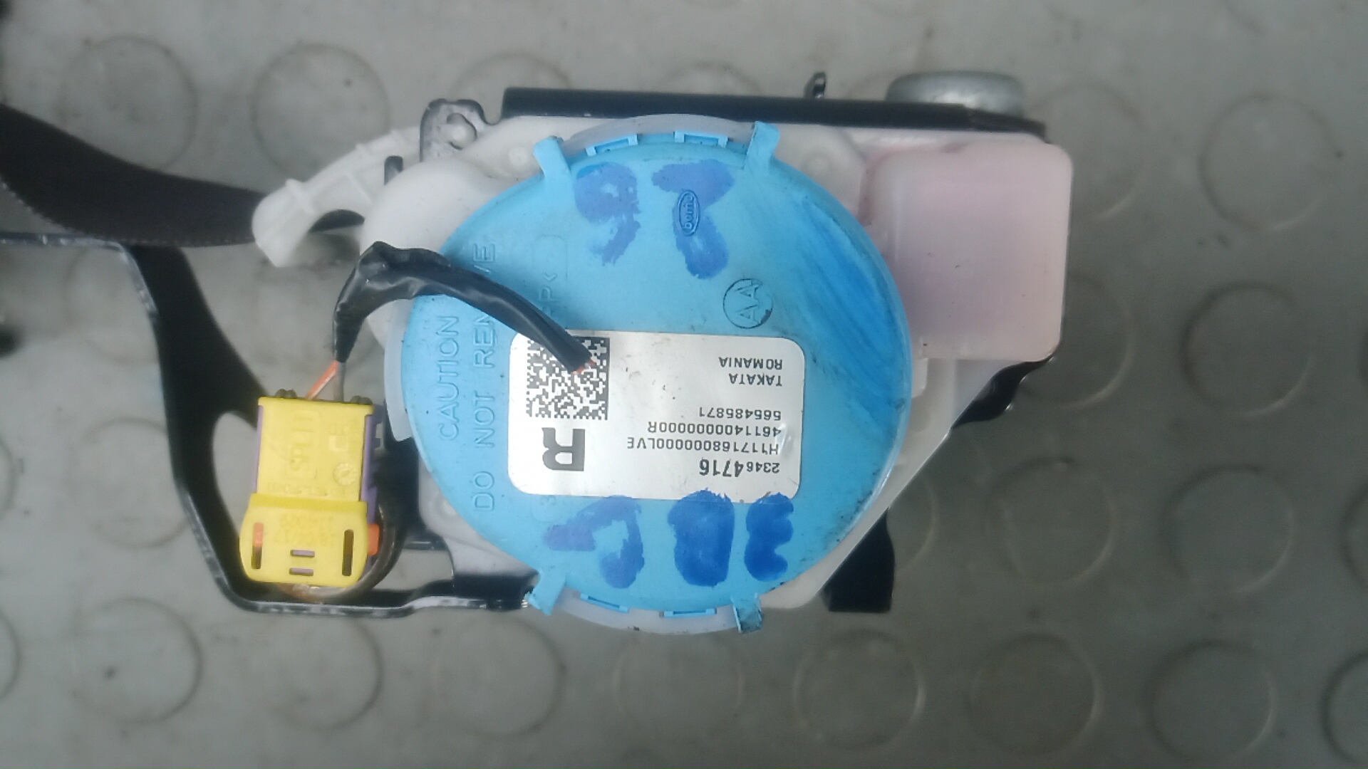 Ремень безопасности с пиропатроном