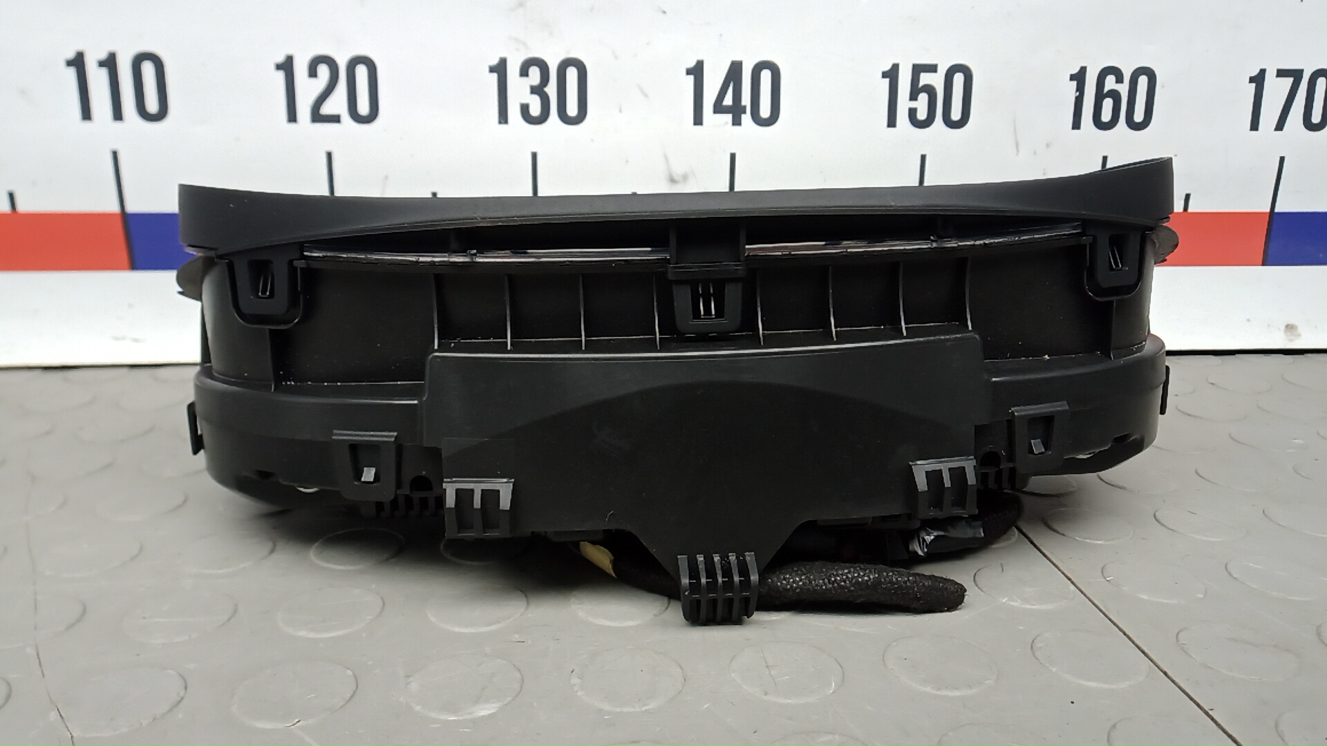 Панель приборов