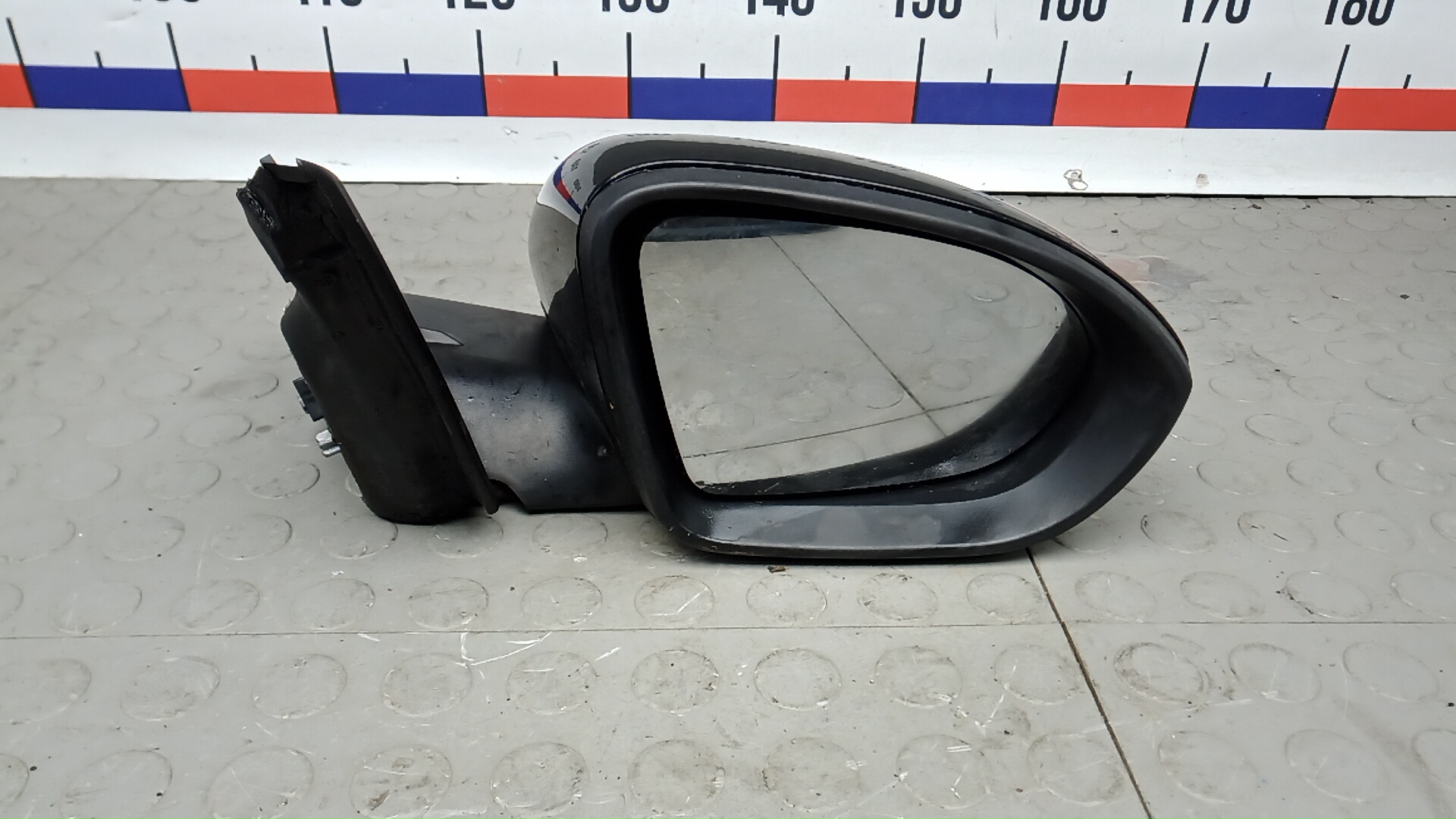 Зеркало правое электрическое