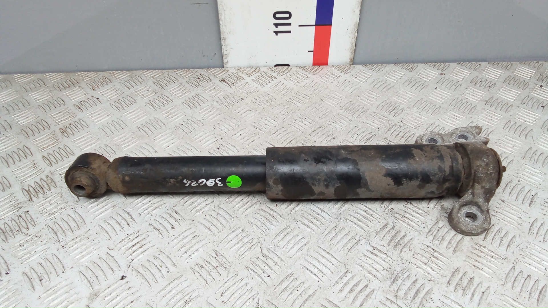 Амортизатор задний (стойка)