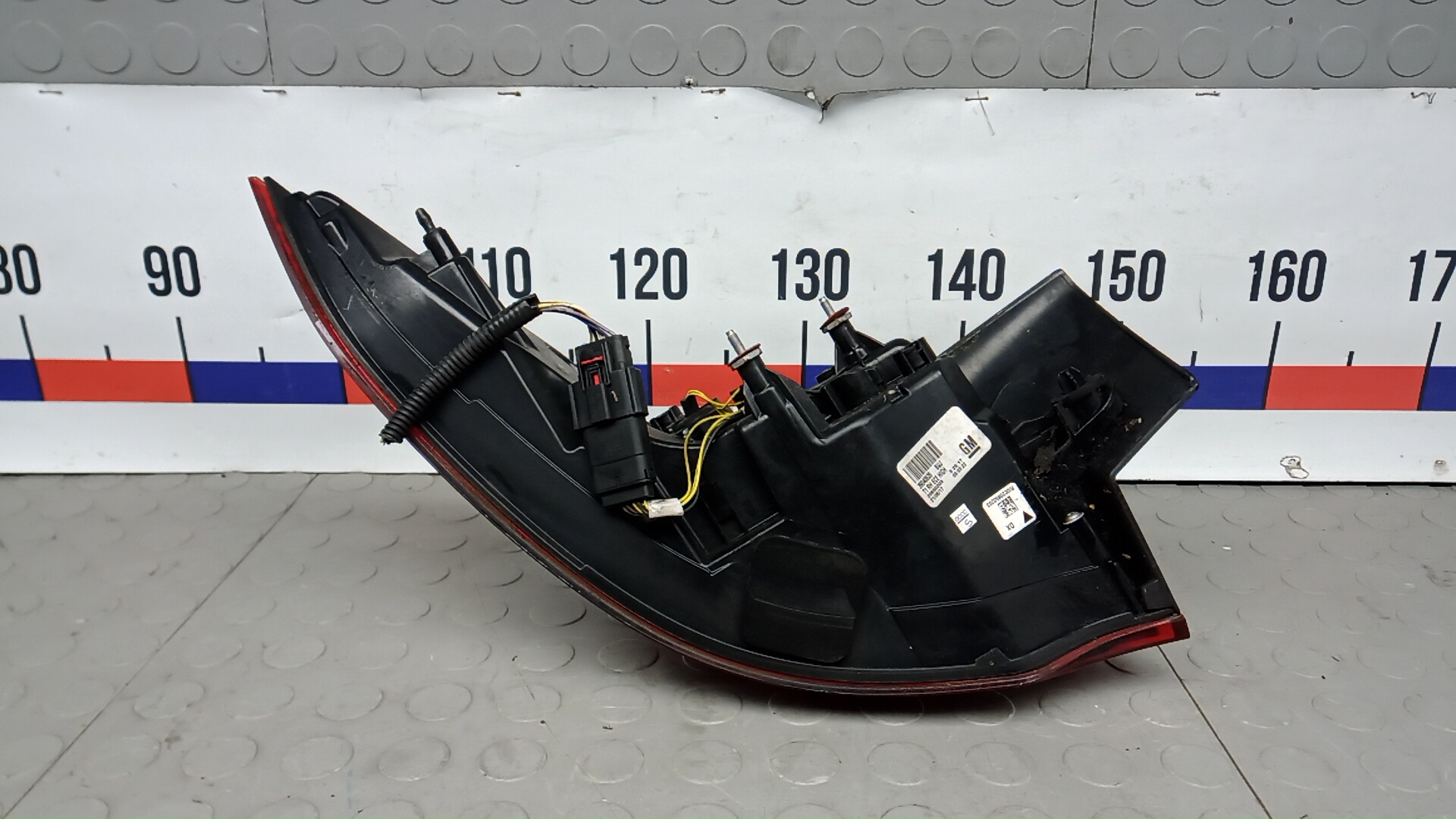 Фонарь задний правый