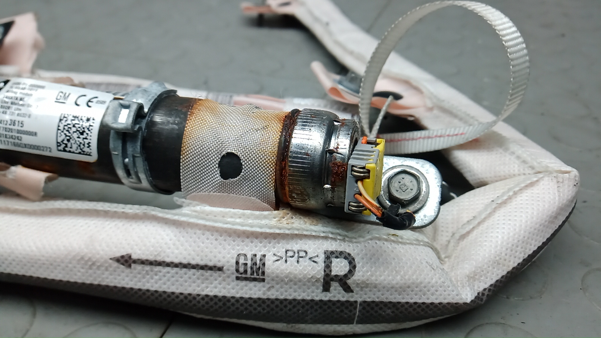 Подушка безопасности боковая (шторка)