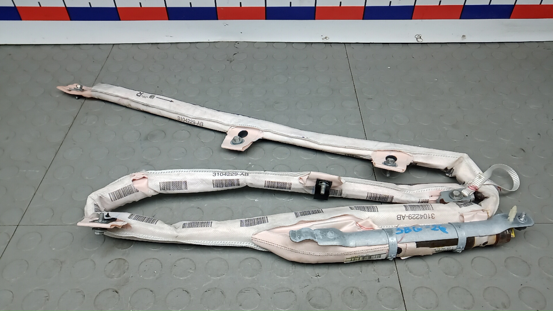 Подушка безопасности боковая (шторка)