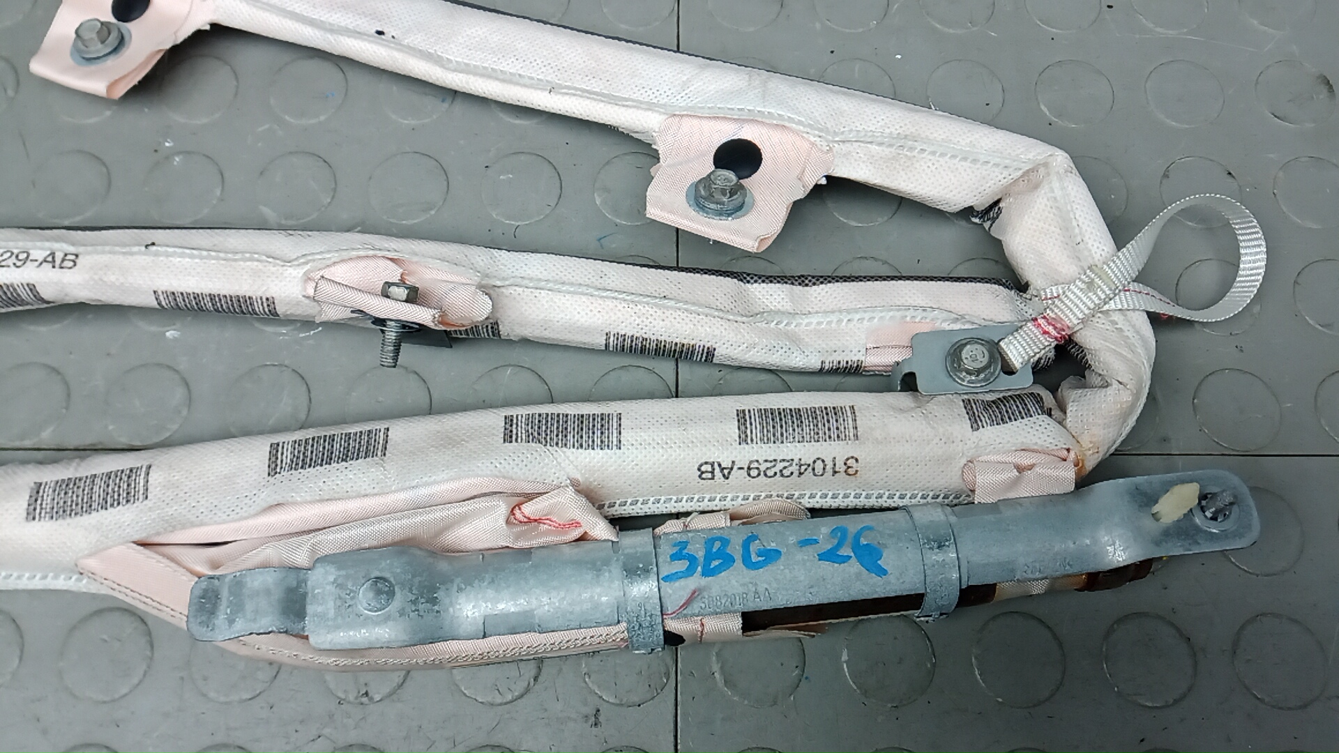 Подушка безопасности боковая (шторка)