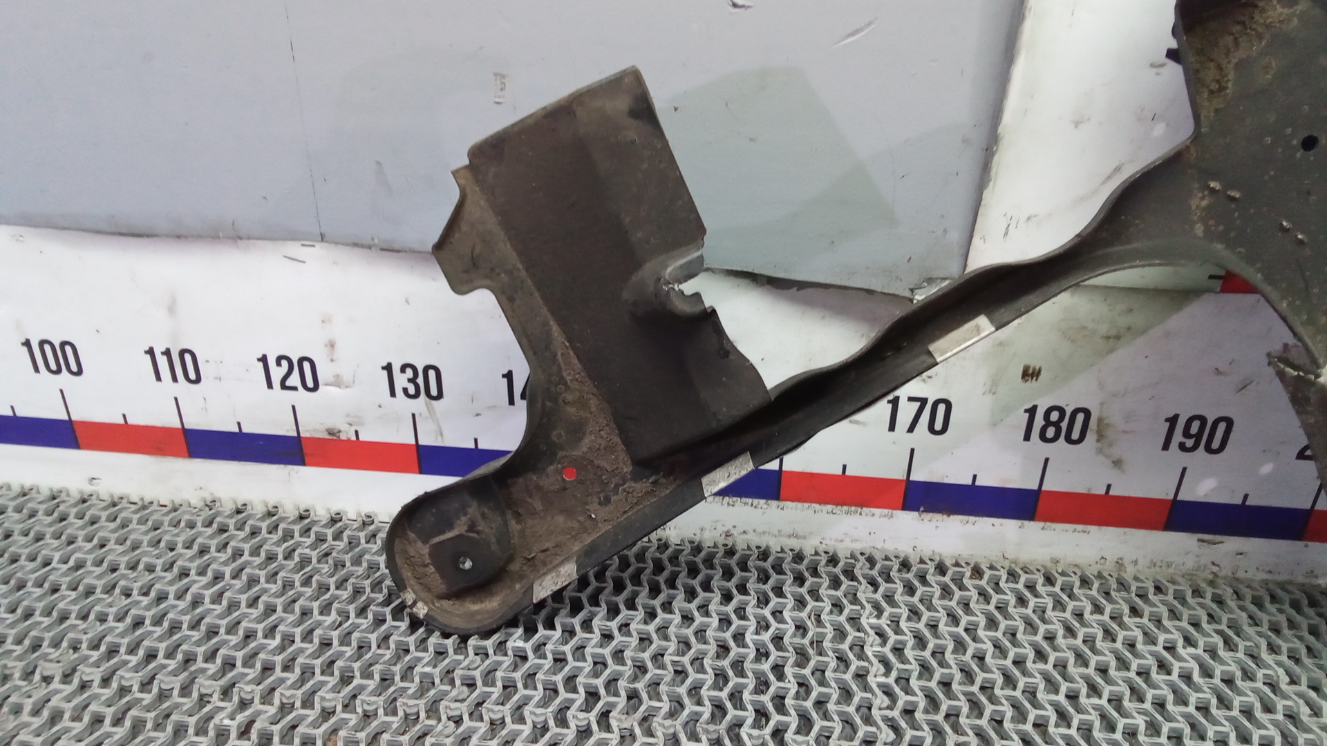 Защита антигравийная