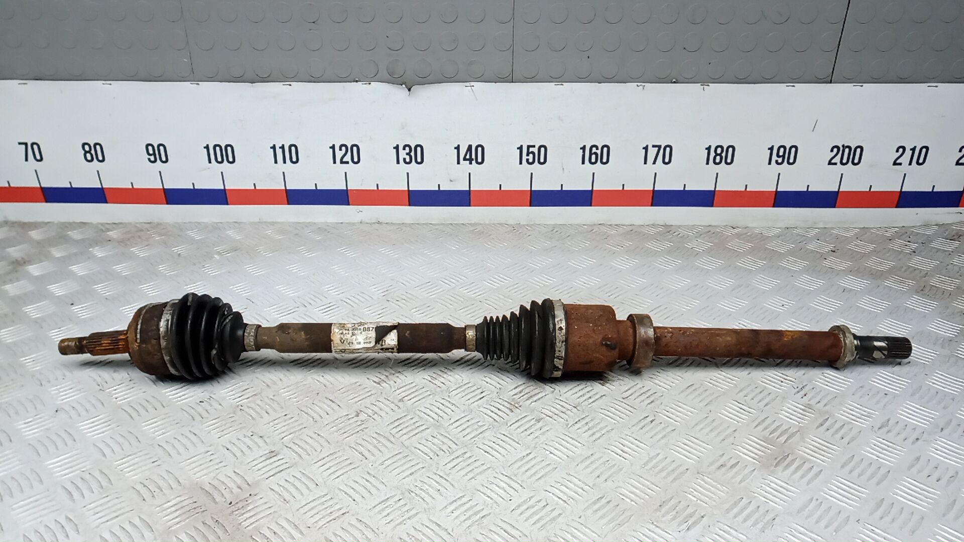 Полуось передняя правая