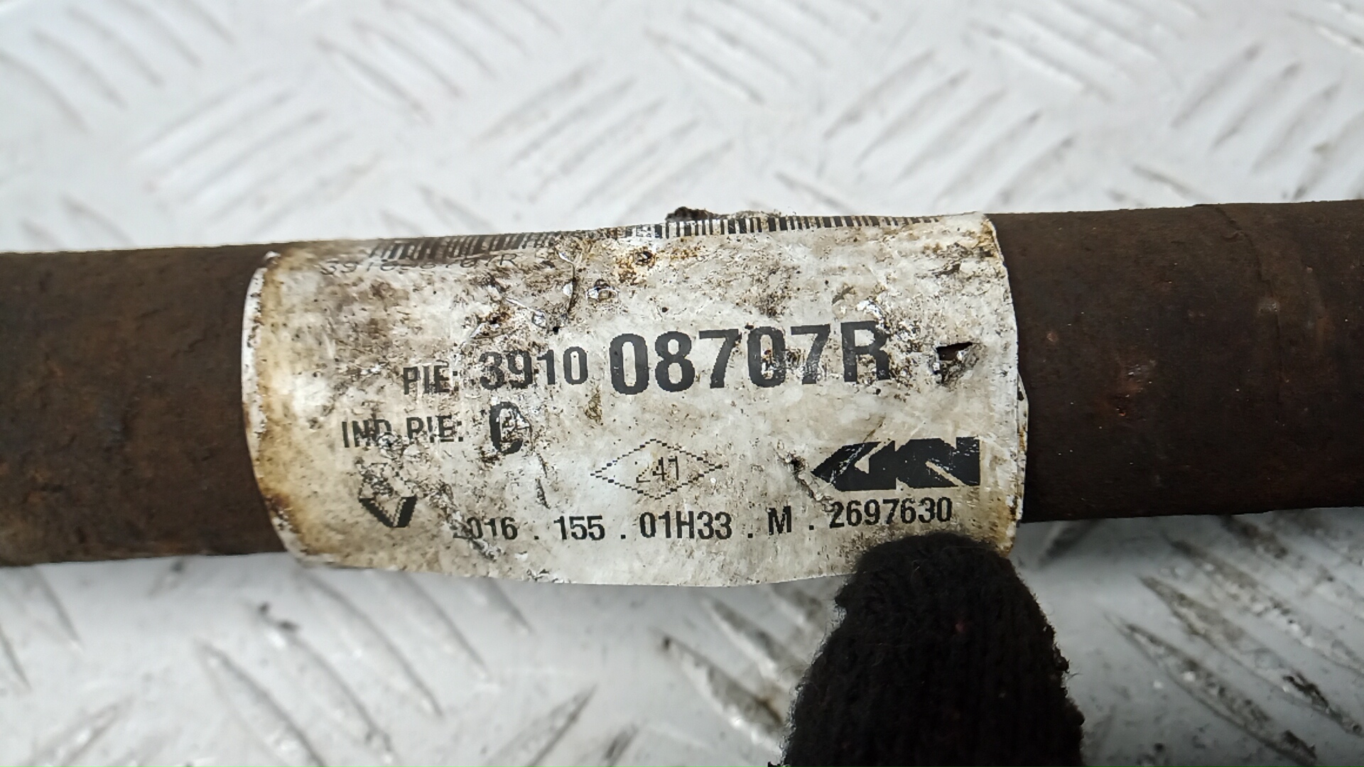 Полуось передняя правая