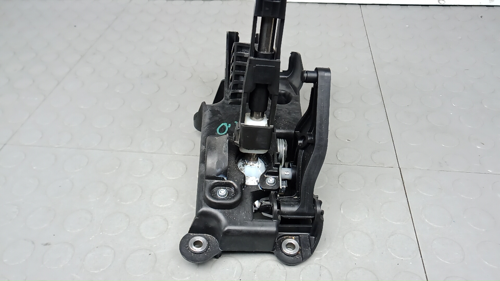 Кулиса МКПП / АКПП