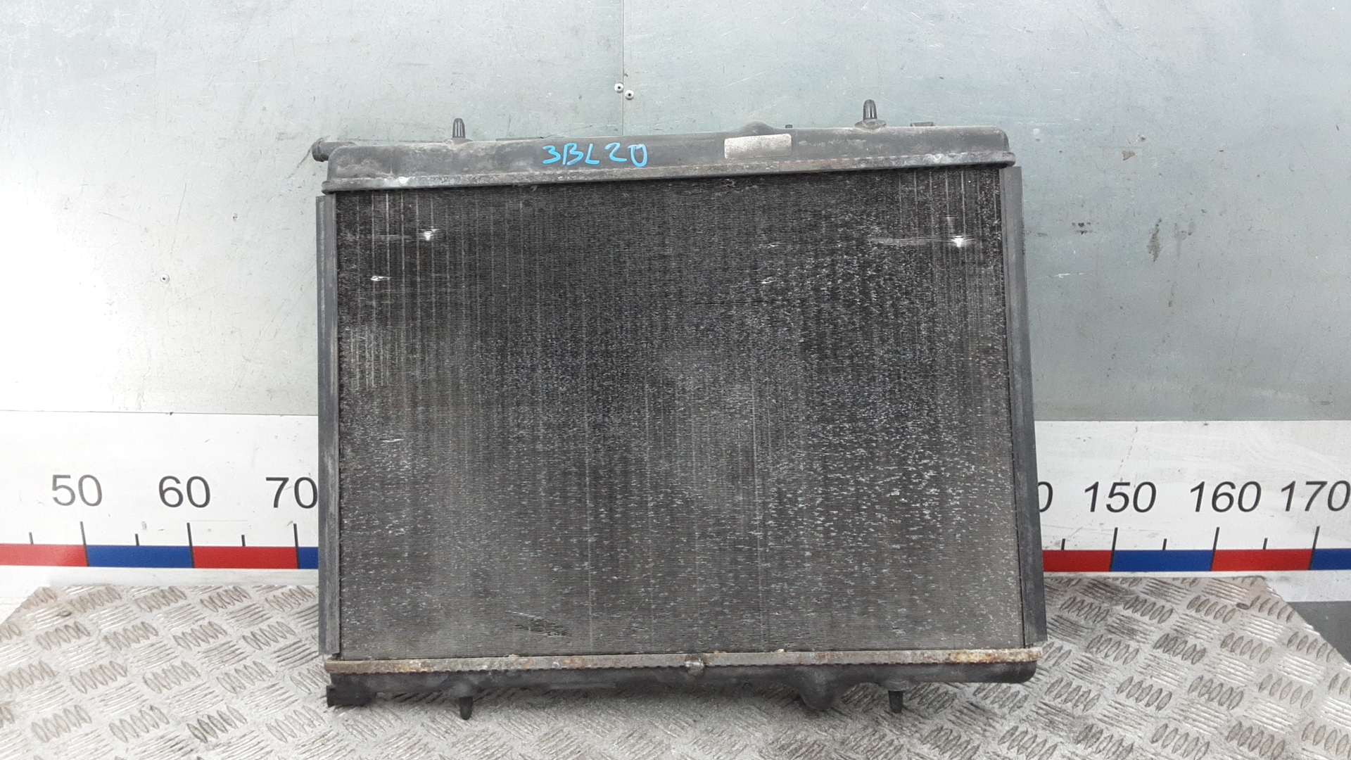 Радиатор охлаждения двигателя основной