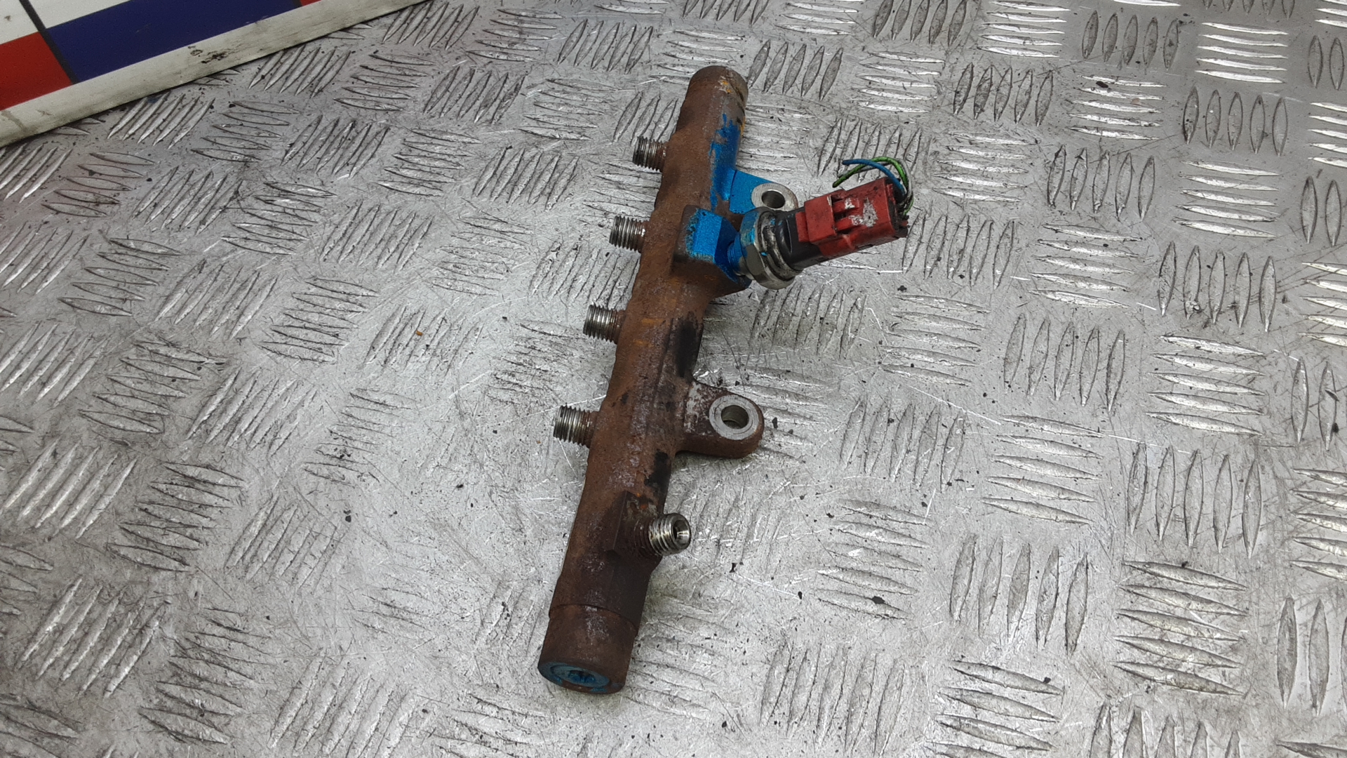 Рейка топливная (рампа)