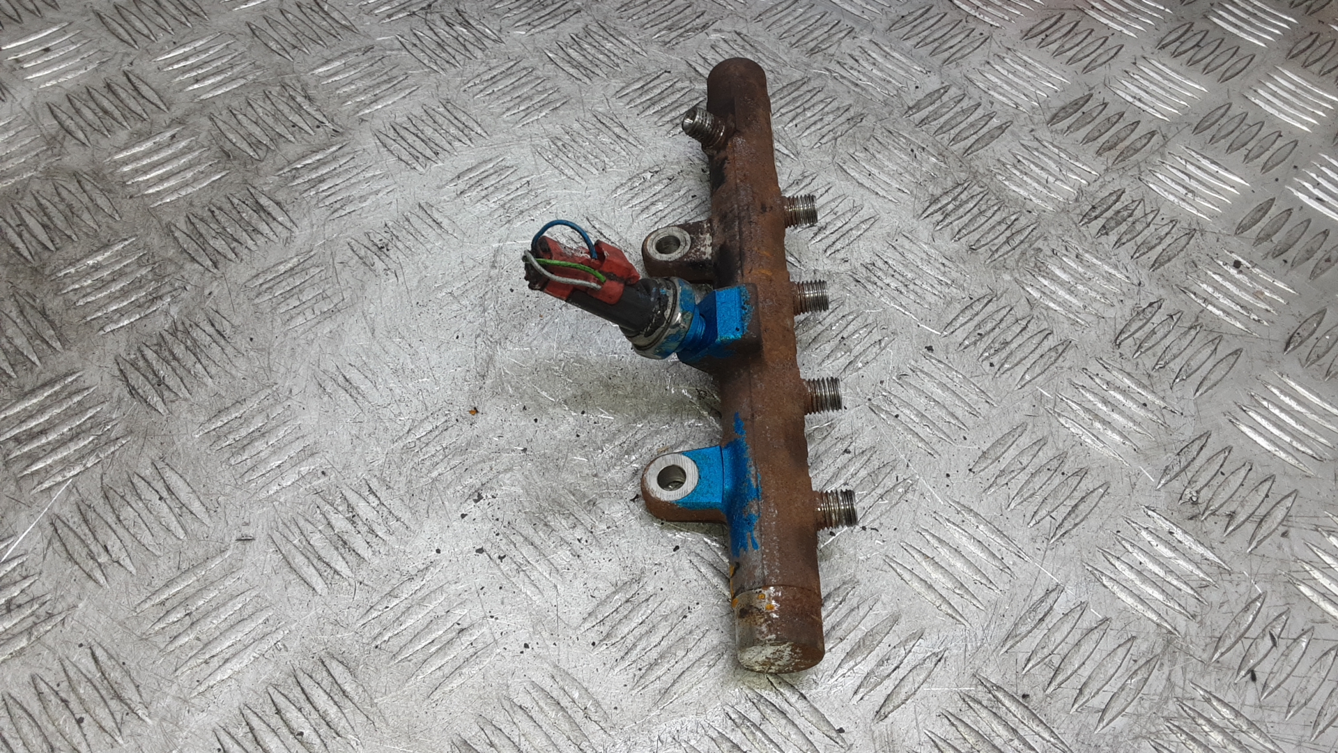 Рейка топливная (рампа)