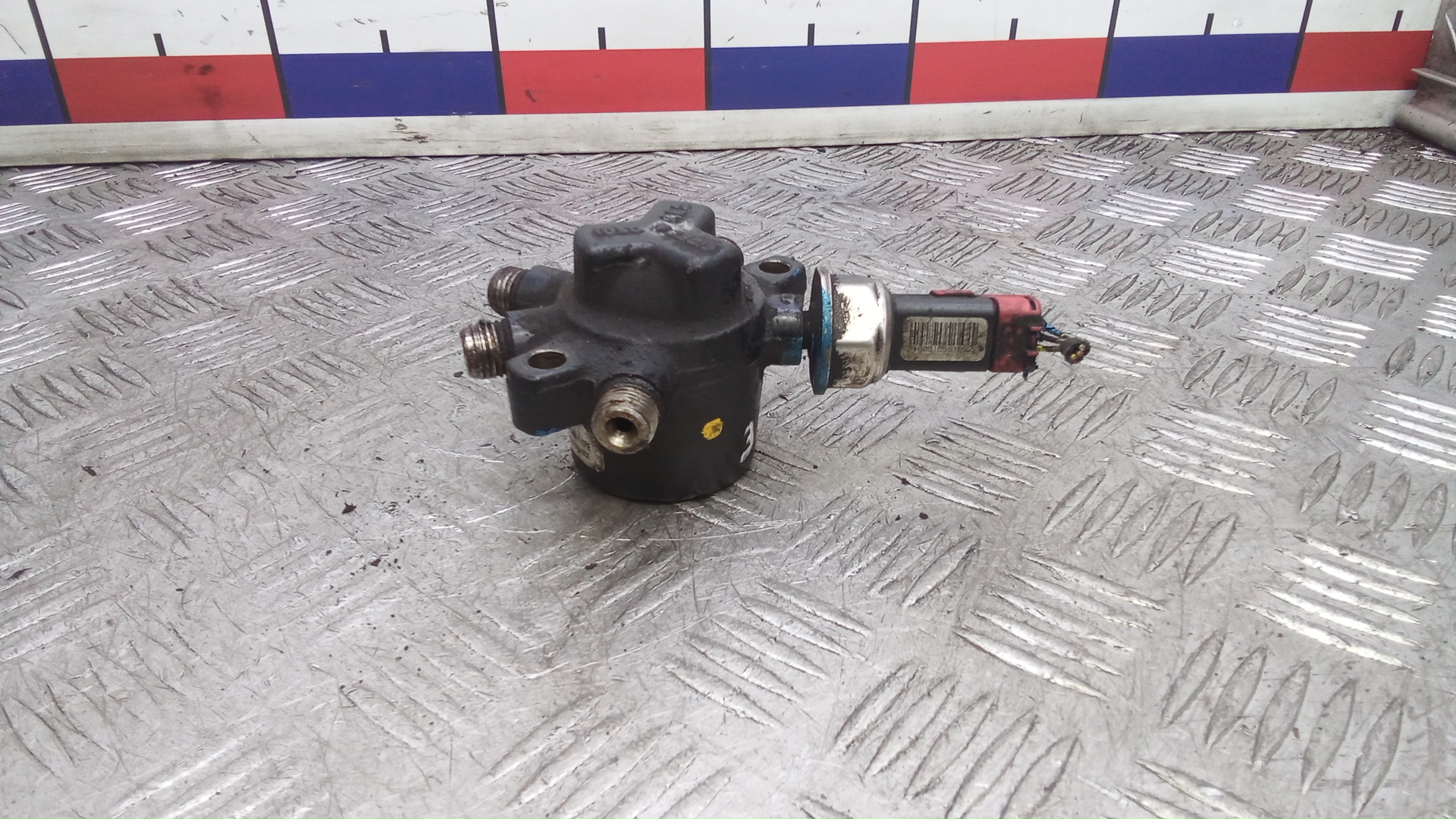 Рейка топливная (рампа)