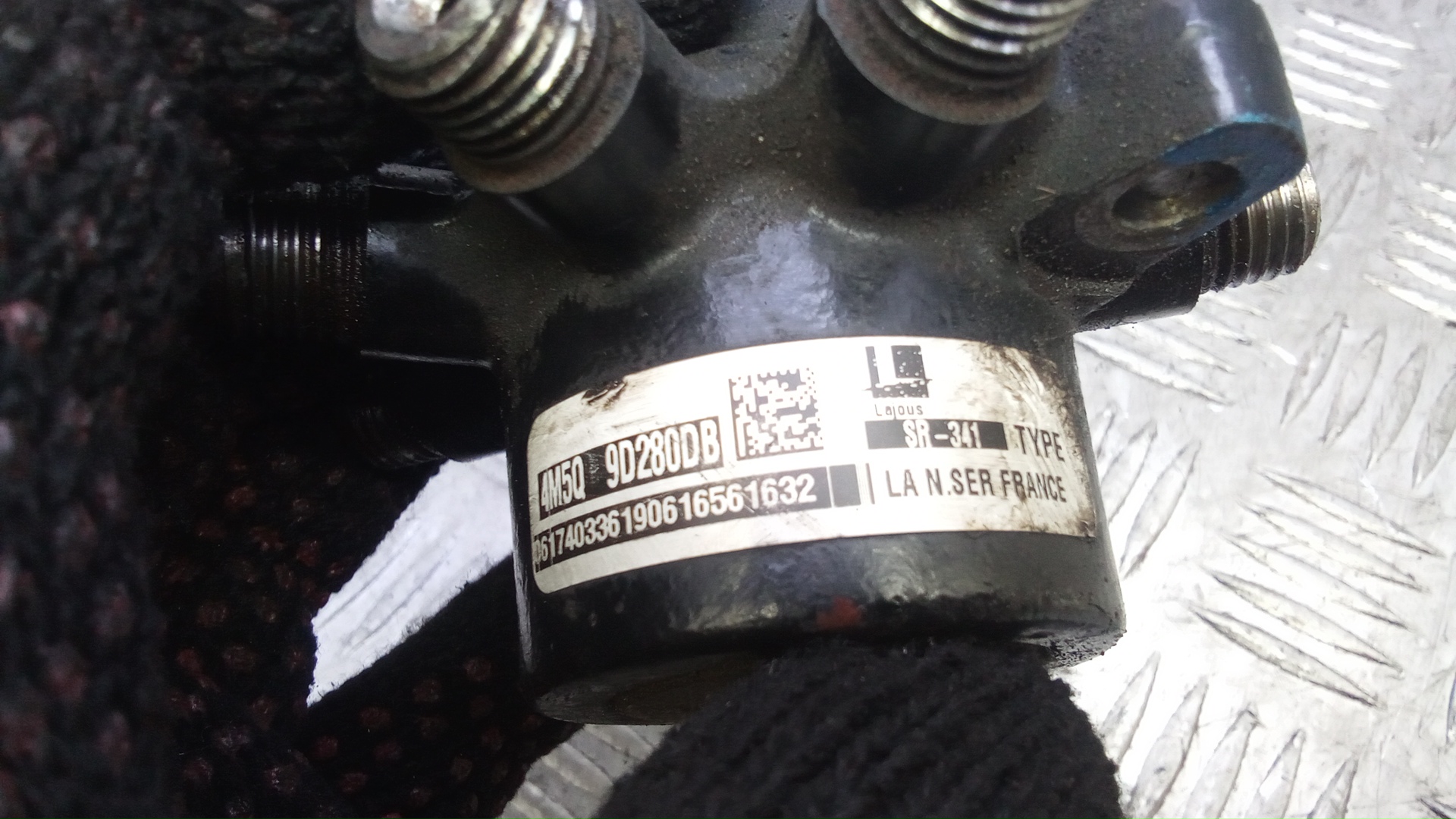 Рейка топливная (рампа)