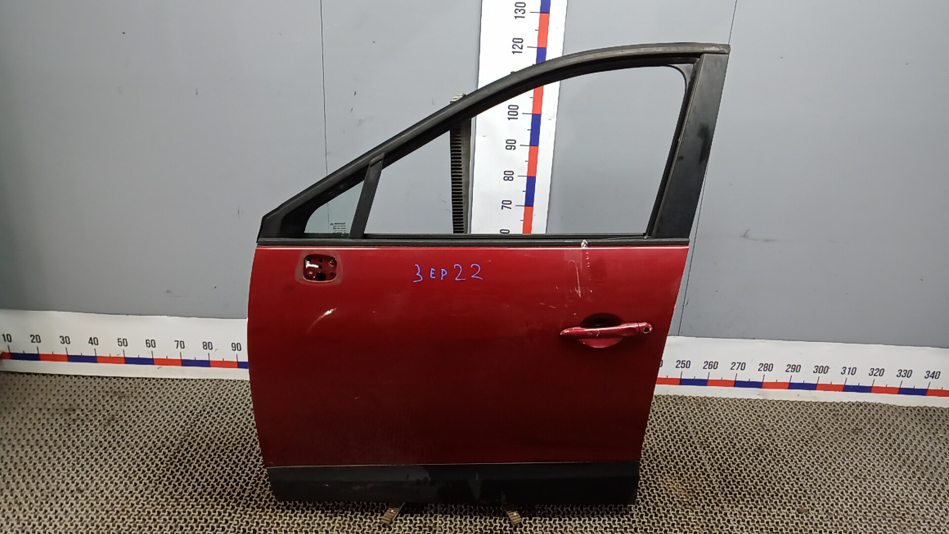 Дверь передняя левая